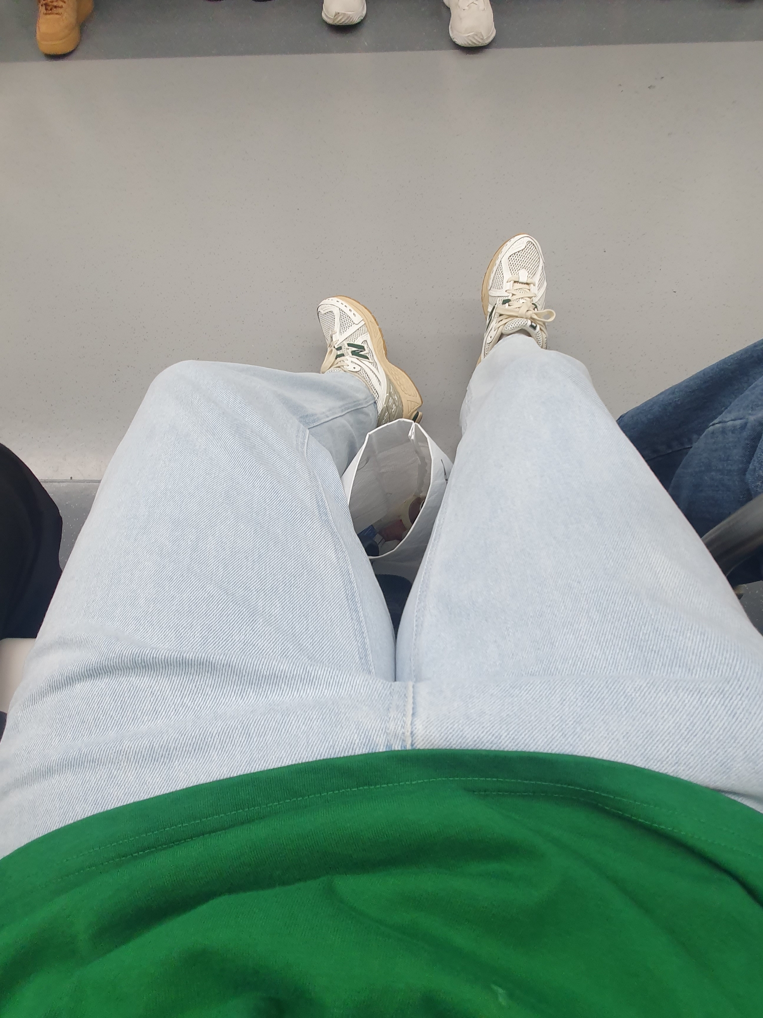 IAB Studio T-Shirt Green - 22FW, New Balance 1906R Silver Green 착용 스타일