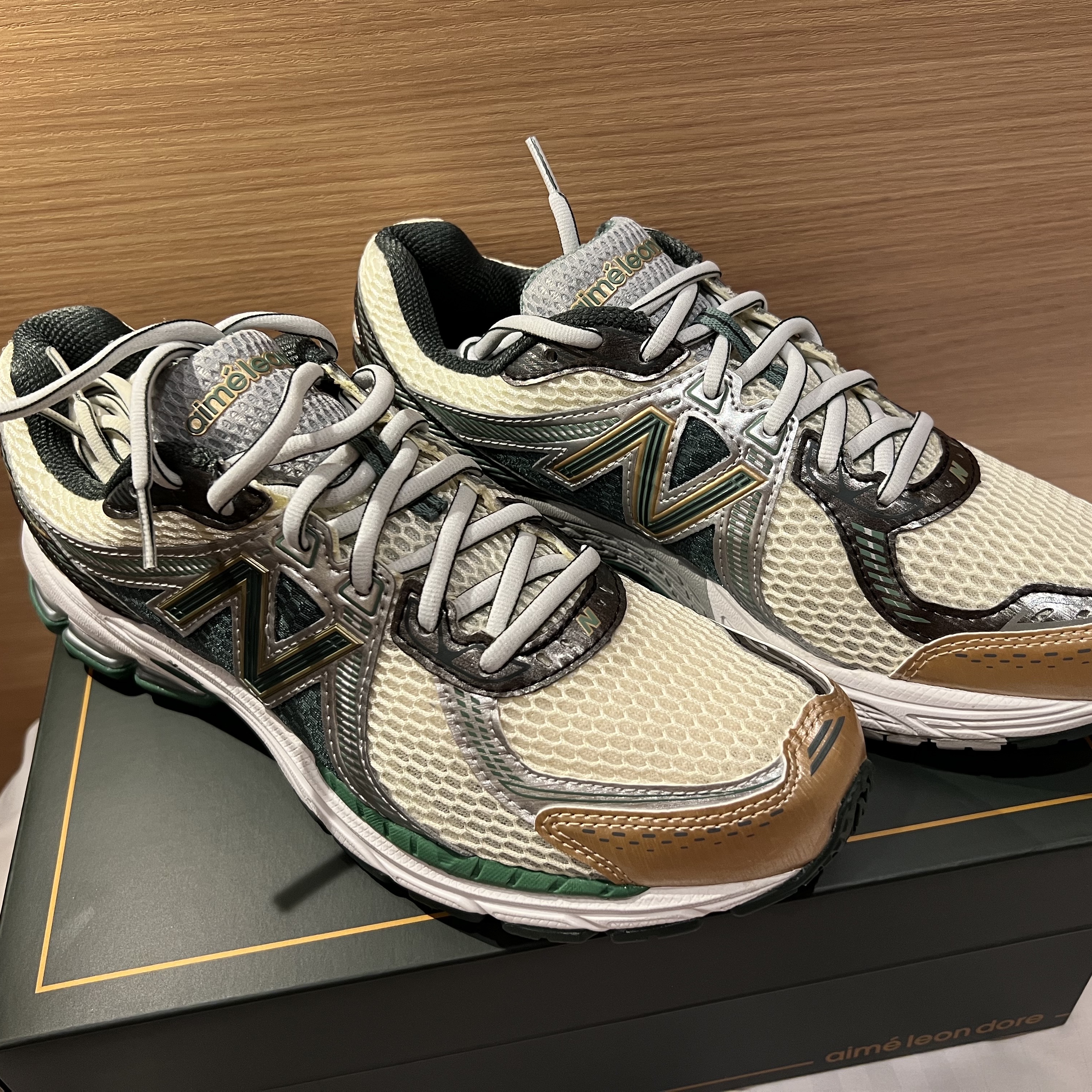 New Balance x Aime Leon Dore 860v2 Green 착용 스타일
