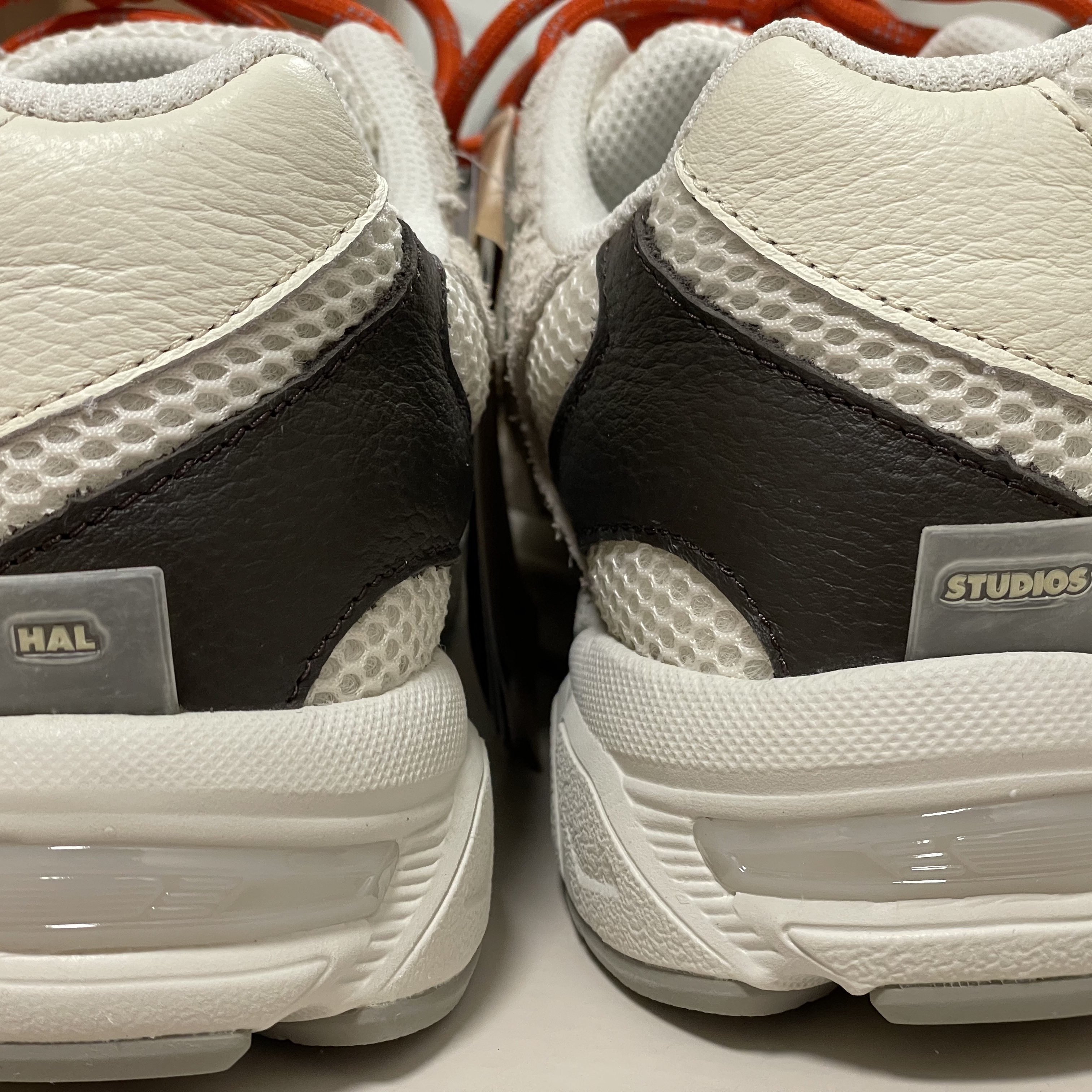 Asics x Hal Studios Gel-1130 MK-III Glacier 착용 스타일 - 4