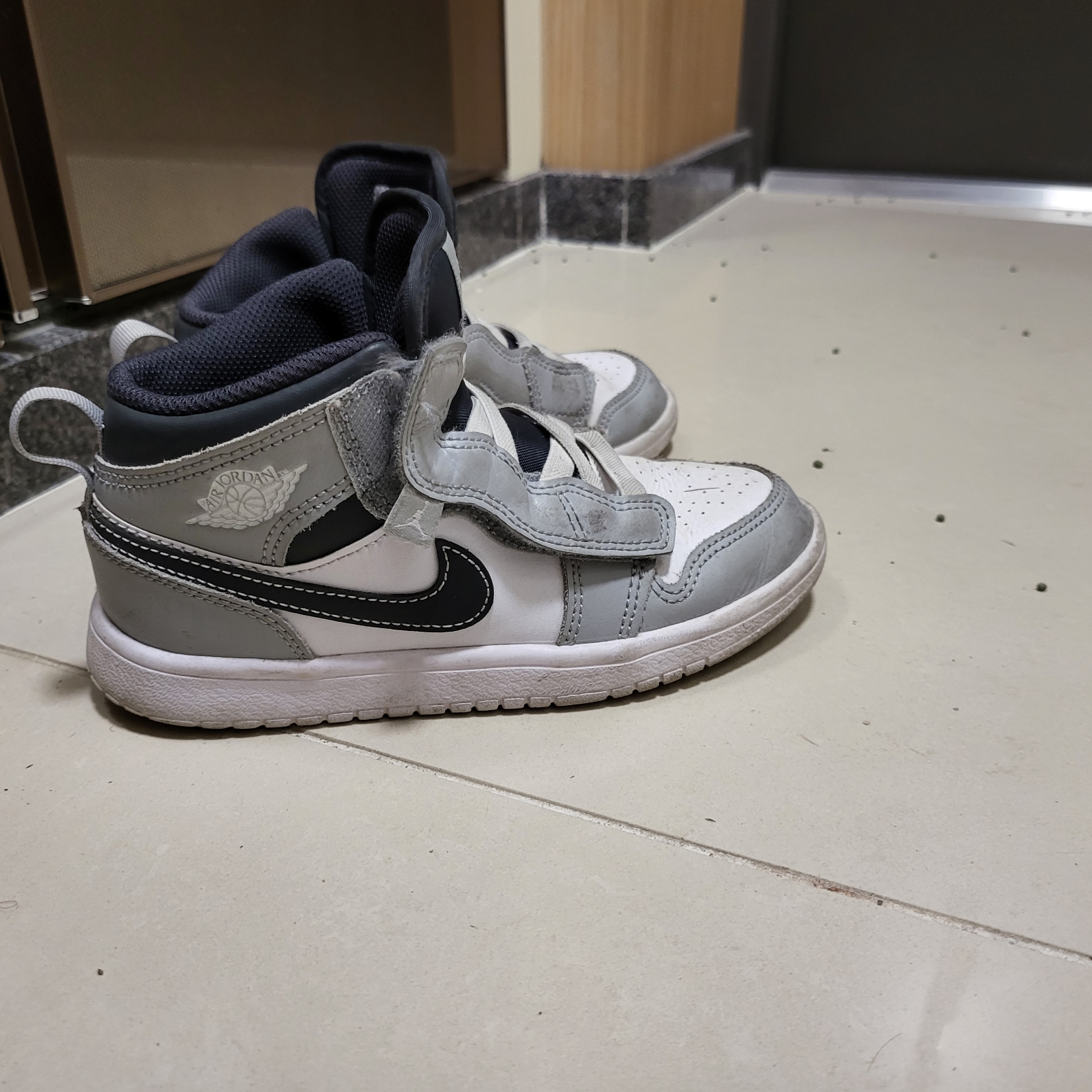 (PS) Jordan 1 Mid Alt Light Smoke Grey Anthracite 착용 스타일