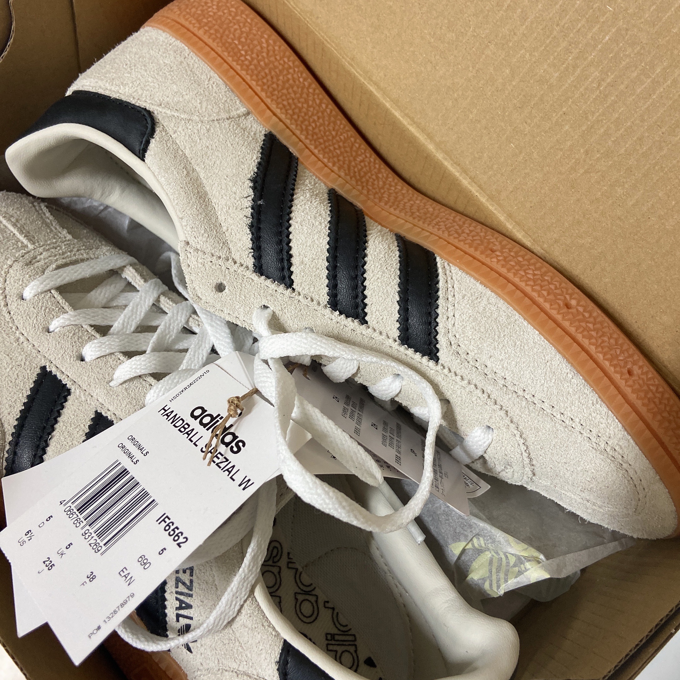 (W) Adidas Spezial Handball Aluminium Core Black 착용 스타일 - 1