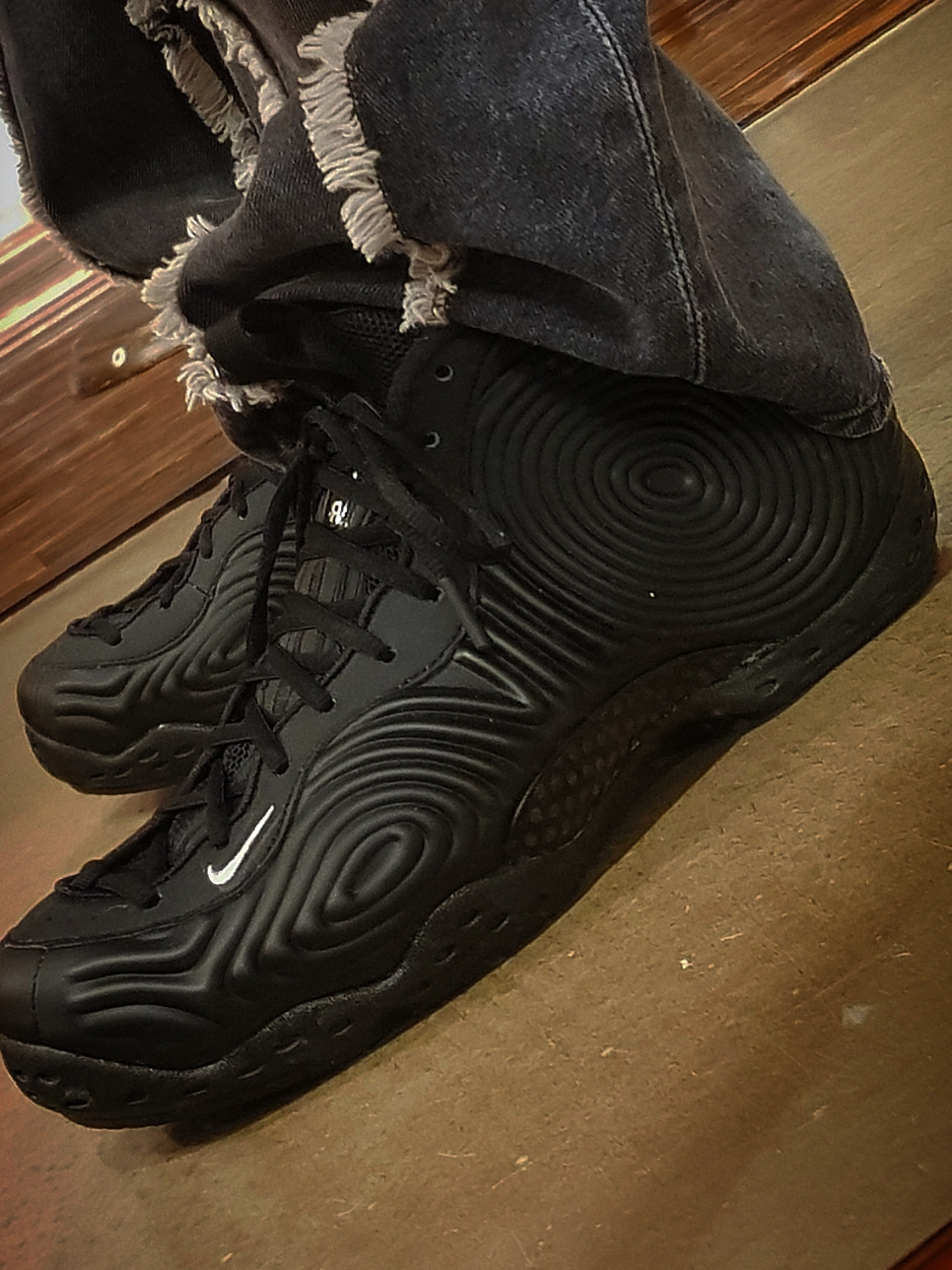 Our Legacy Third Cut Slash Denim Black, Nike x Comme des Garcons Homme Plus Air Foamposite One Black 착용 스타일