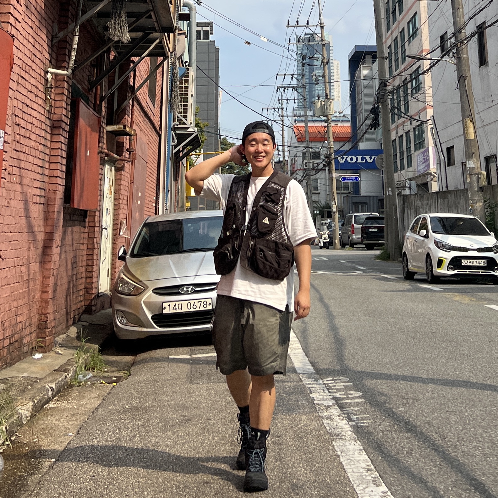 Nike ACG Heritage 86 Cap Black, Nike ACG Buttles Vest Velvet Brown - Asia 착용 스타일 - 1