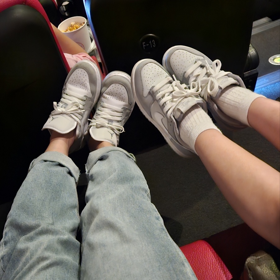 (W) Jordan 1 Low White Wolf Grey, (PS) Nike Dunk Low Wolf Grey 착용 스타일