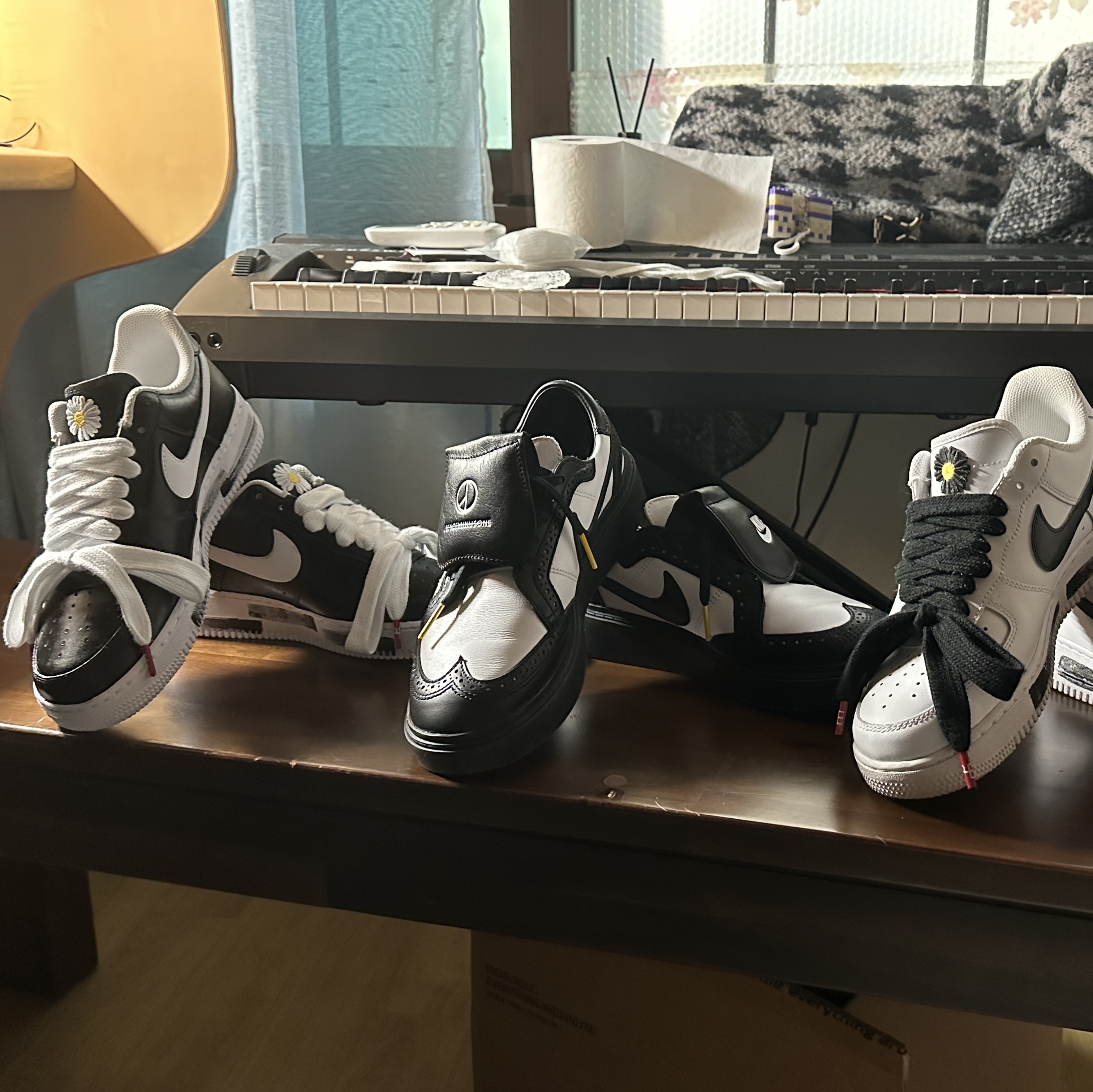 Nike Air Force 1 '07 Low White, Nike x Peaceminusone Kwondo1 Black and White 착용 스타일 - 4