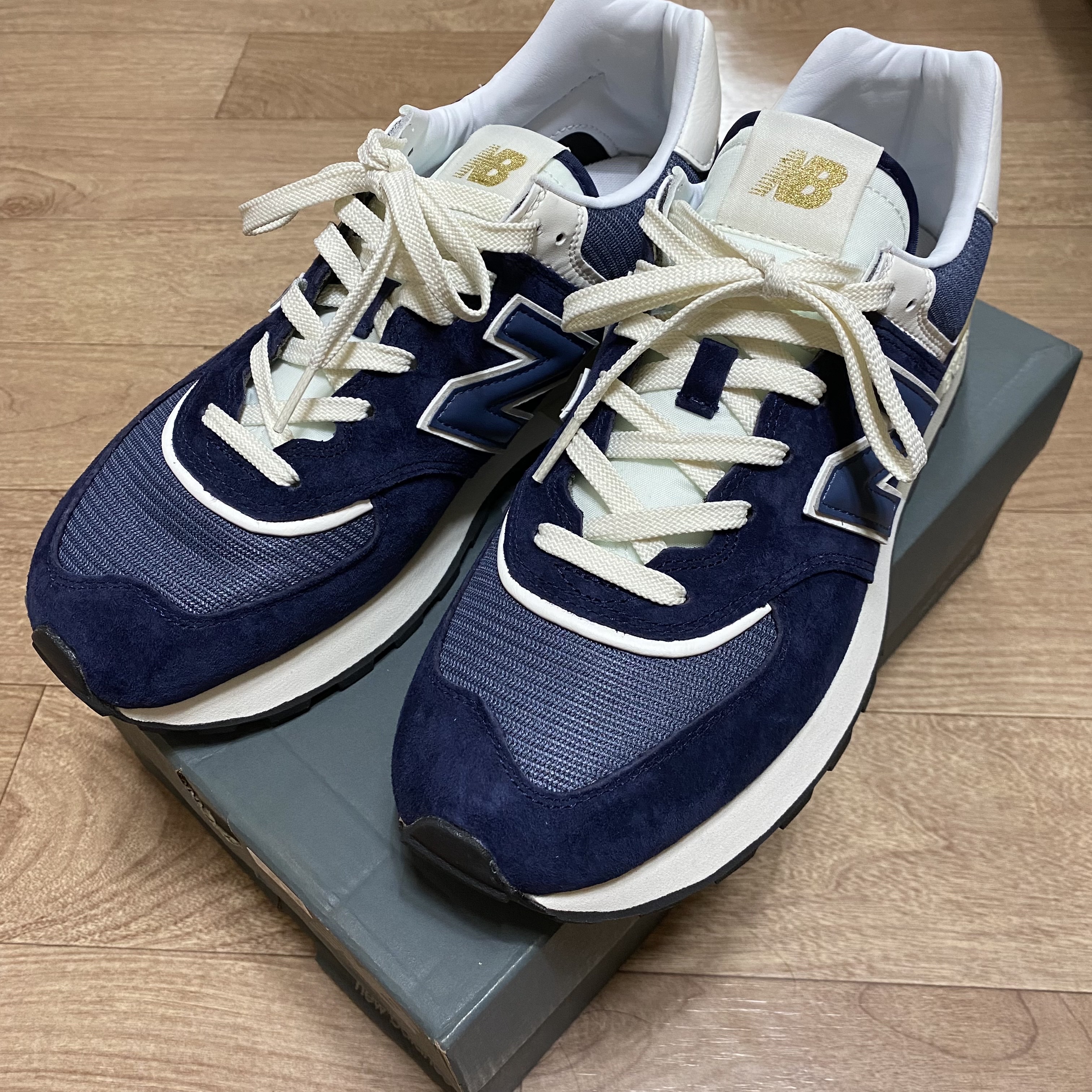New Balance 574 Legacy Navy 착용 스타일 - 2