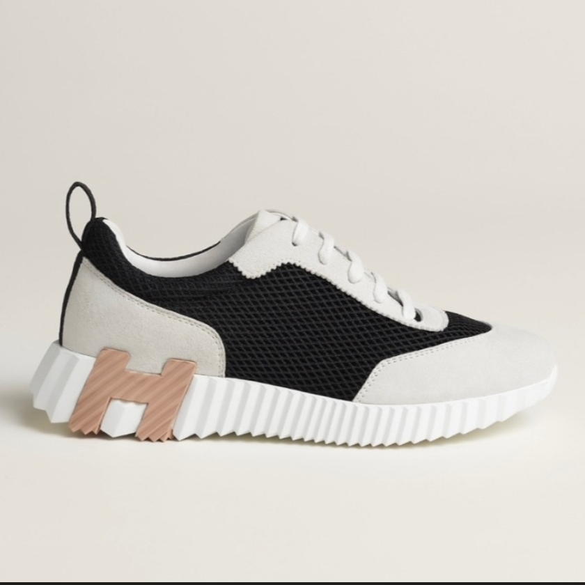 (W) Hermes Bouncing Sneakers Graphic Mesh Suede Goatskin & Noir Blanc 착용 스타일 - 4