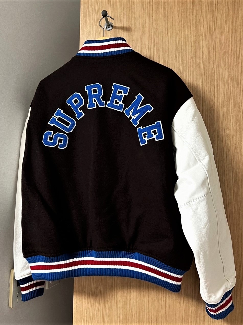 Supreme Tiger Varsity Jacket Brown - 23FW 착용 스타일 - 1