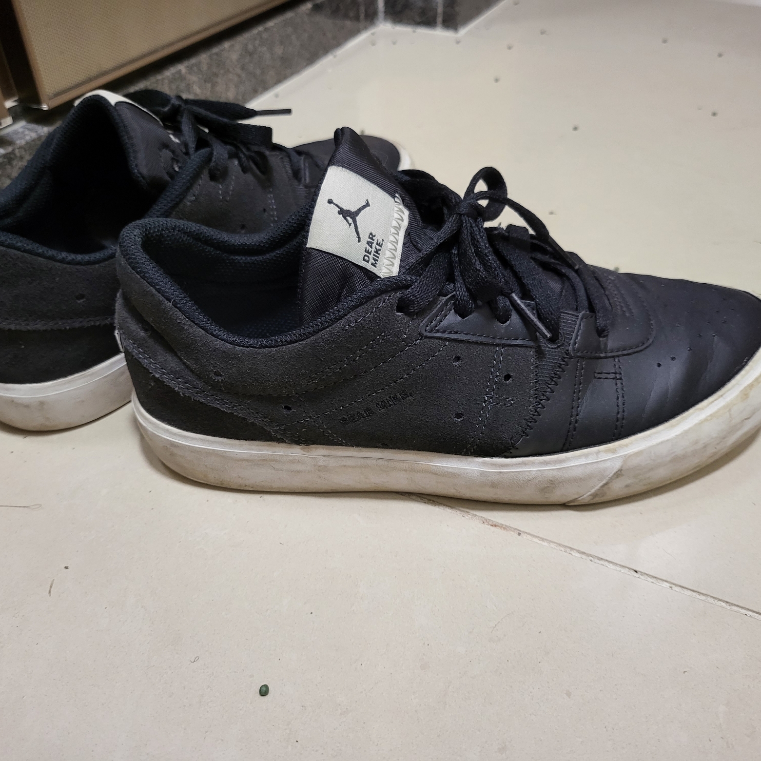 Jordan Series .01 Anthracite 착용 스타일