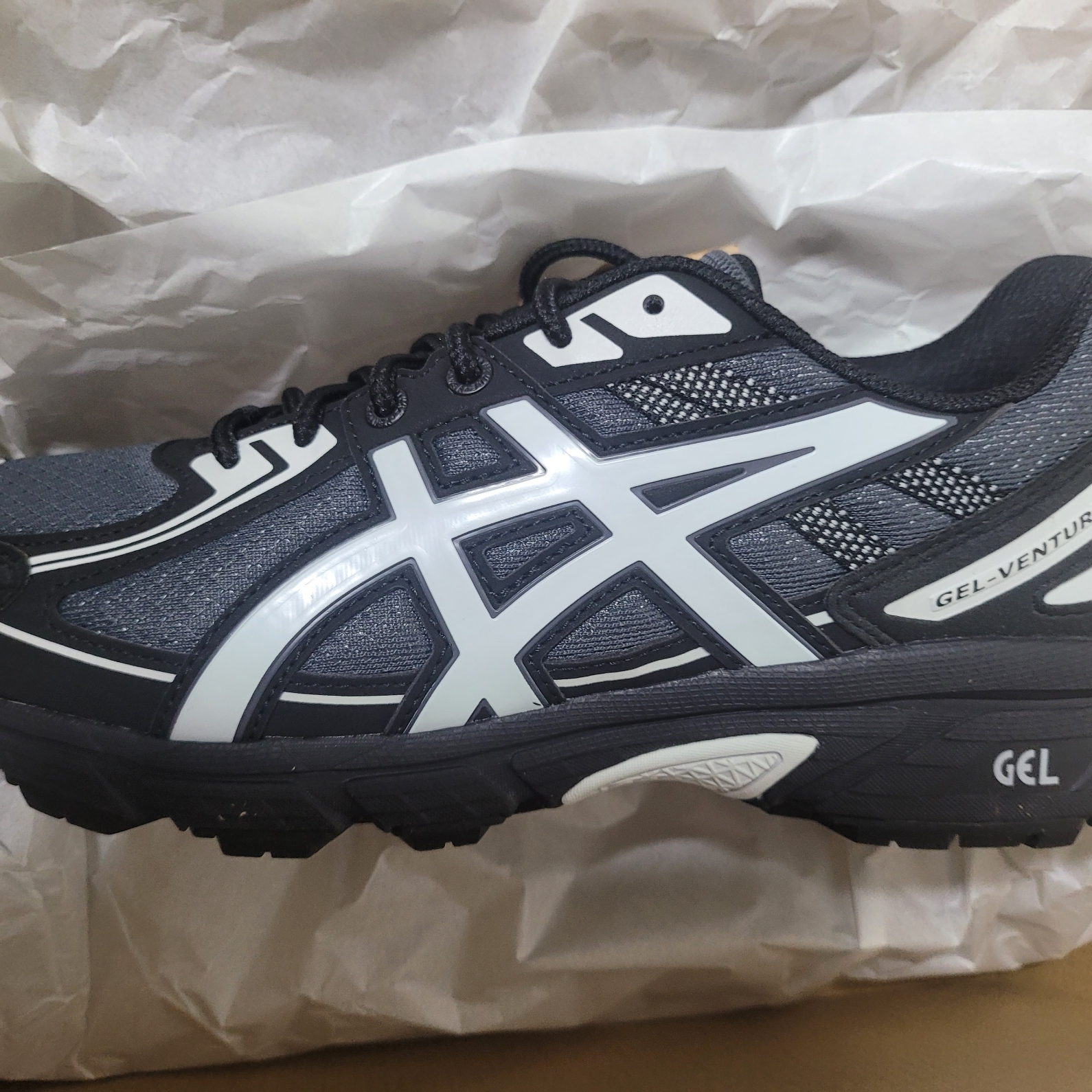 Asics Gel-Venture 6 Carrier Grey 착용 스타일