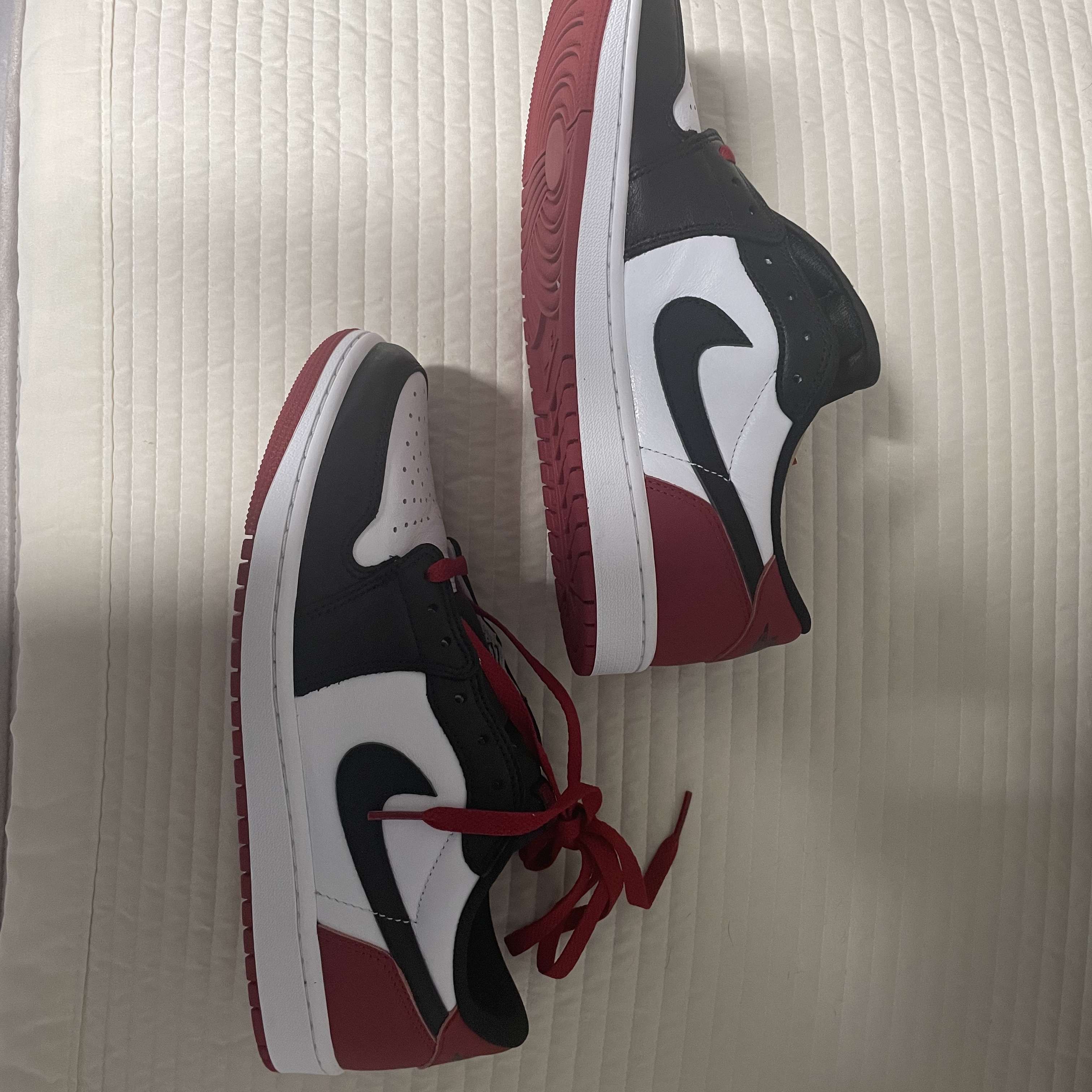 Jordan 1 Retro Low OG Black Toe 착용 스타일