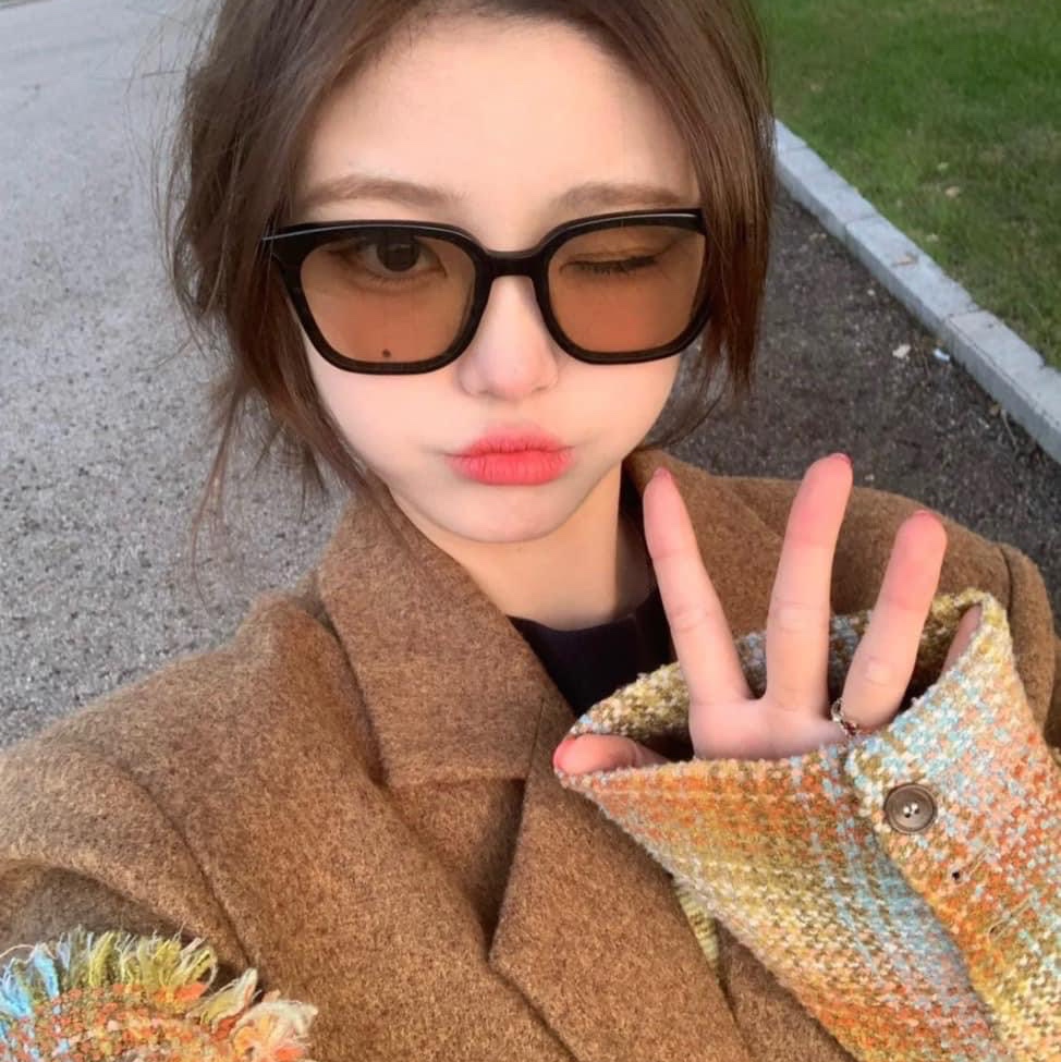 Gentle Monster Lilit 01 BR Black Brown 착용 스타일