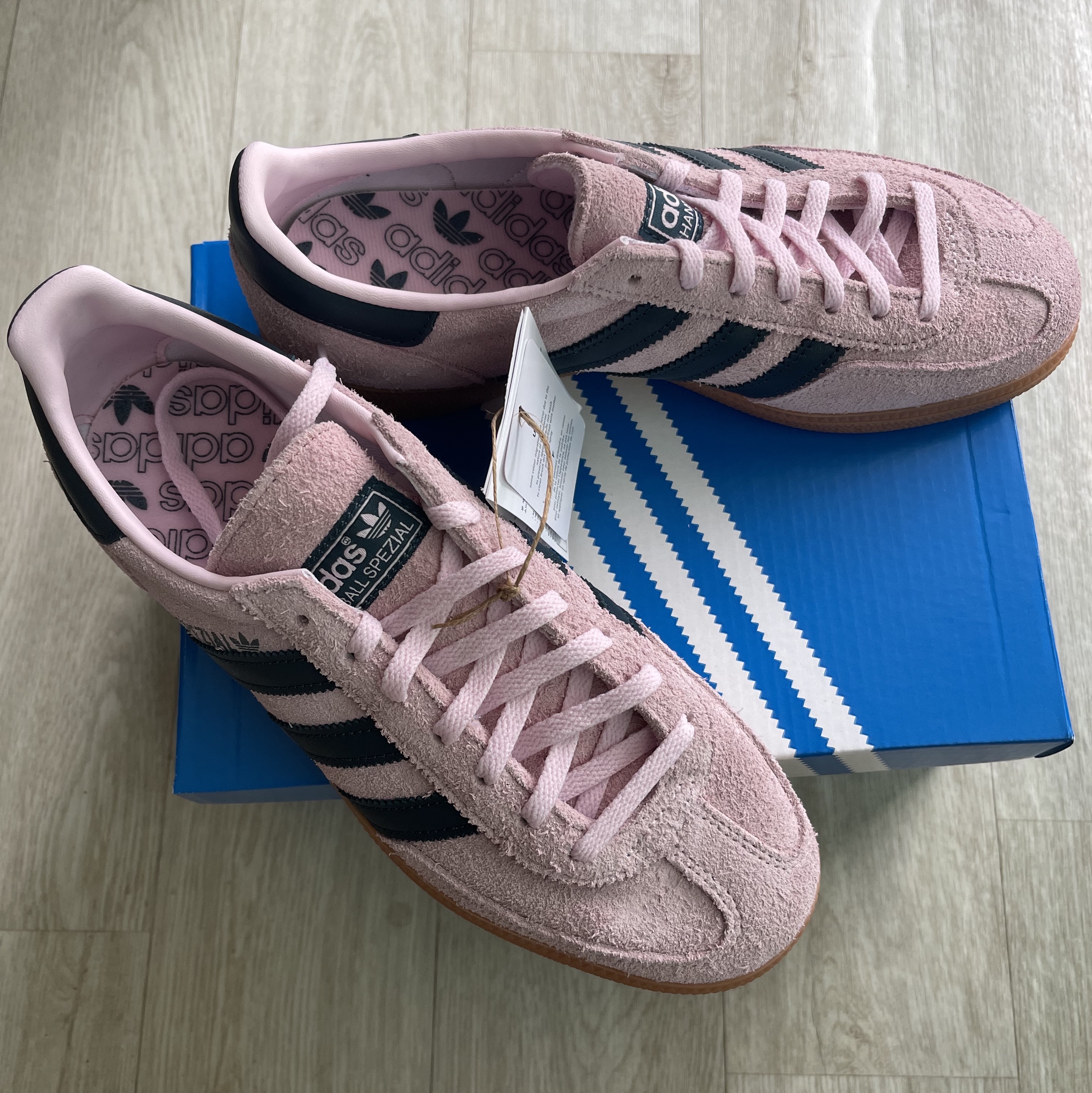 (W) Adidas Spezial Handball Clear Pink 착용 스타일