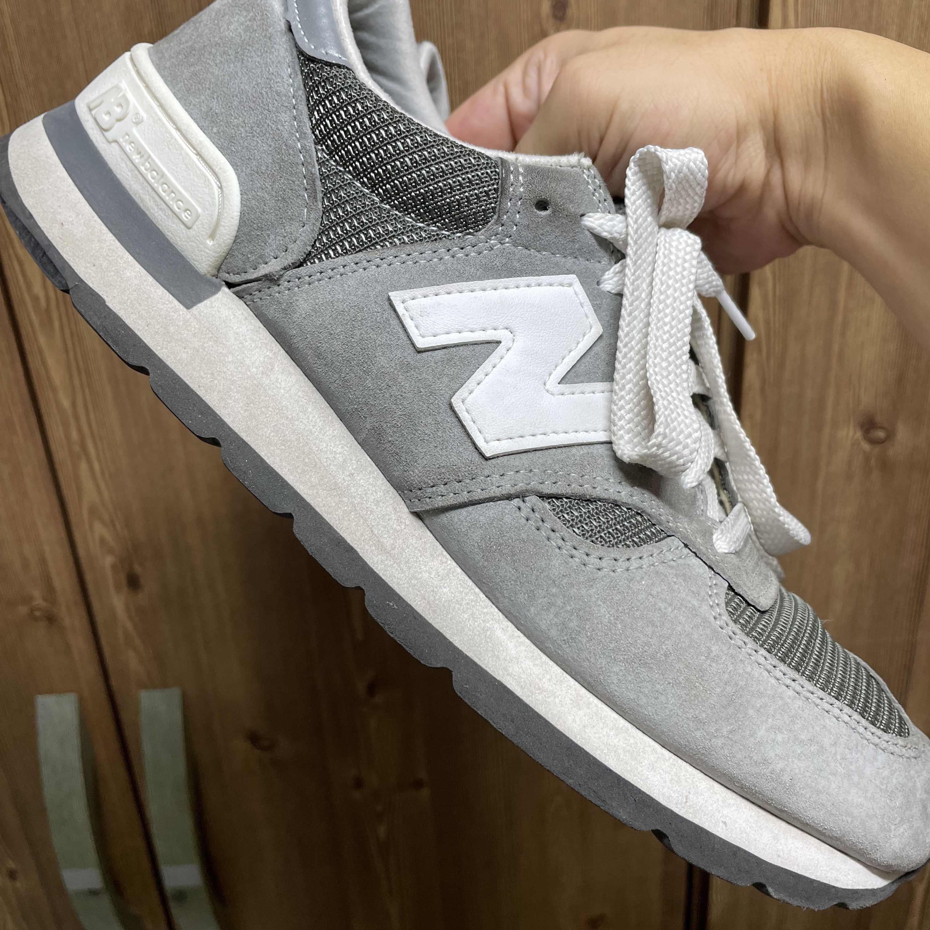 New Balance 990v1 Made in USA Grey White 착용 스타일