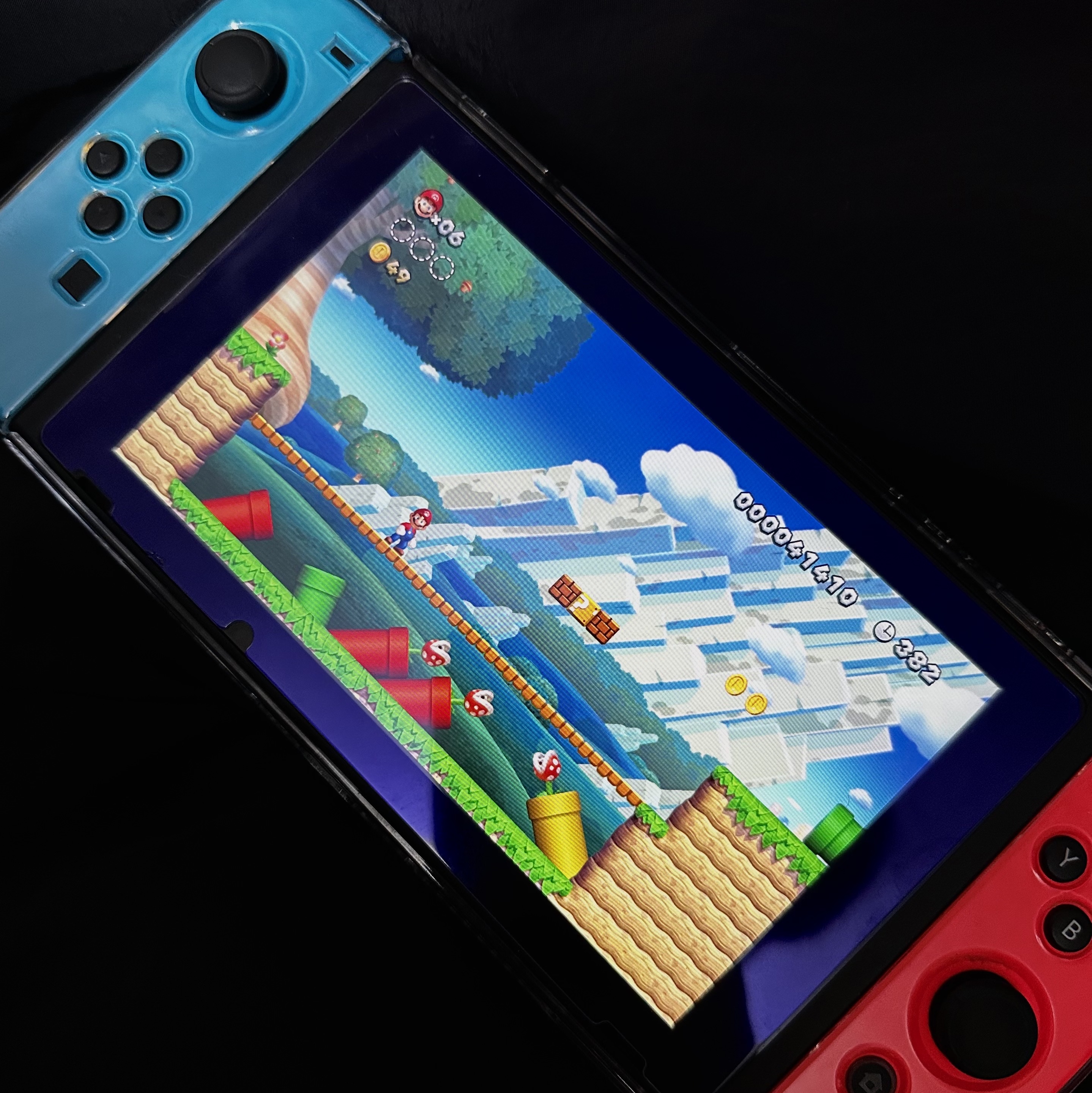 Nintendo Switch OLED Neon Blue Neon Red (Korean Ver.) 착용 스타일