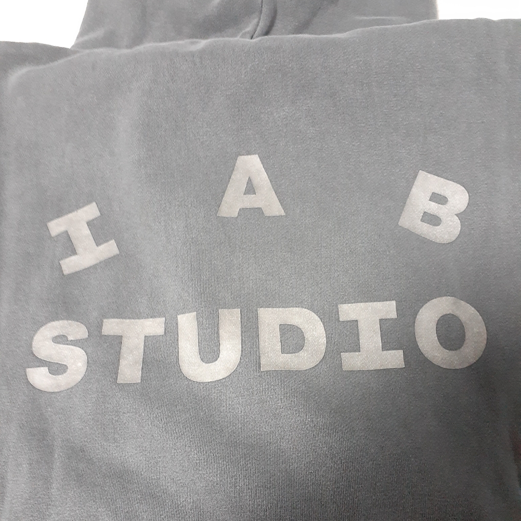 IAB Studio Pigment Hoodie & Sack Black, IAB Studio Pigment Hoodie Black 착용 스타일 - 2