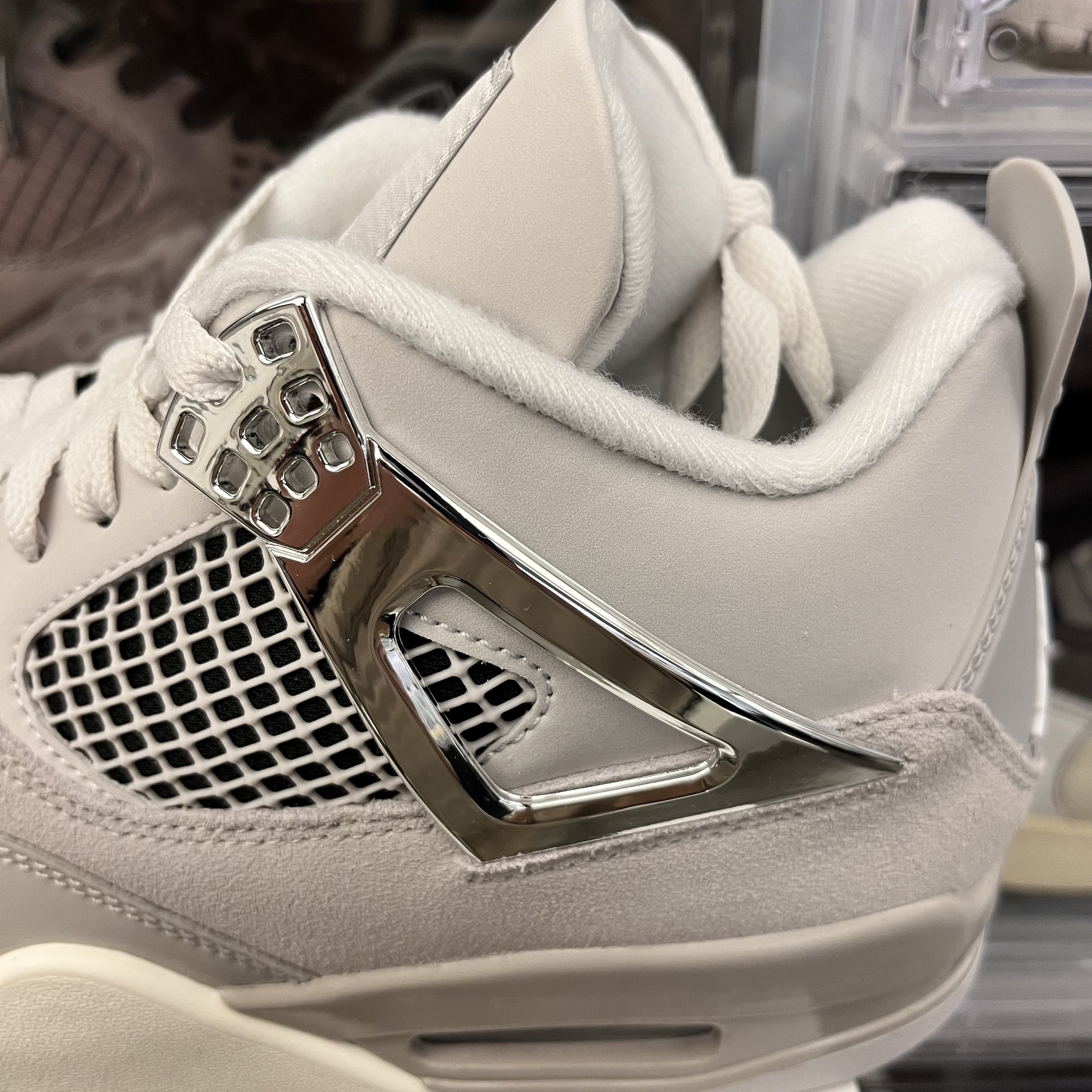 (W) Jordan 4 Retro Frozen Moments 착용 스타일 - 1