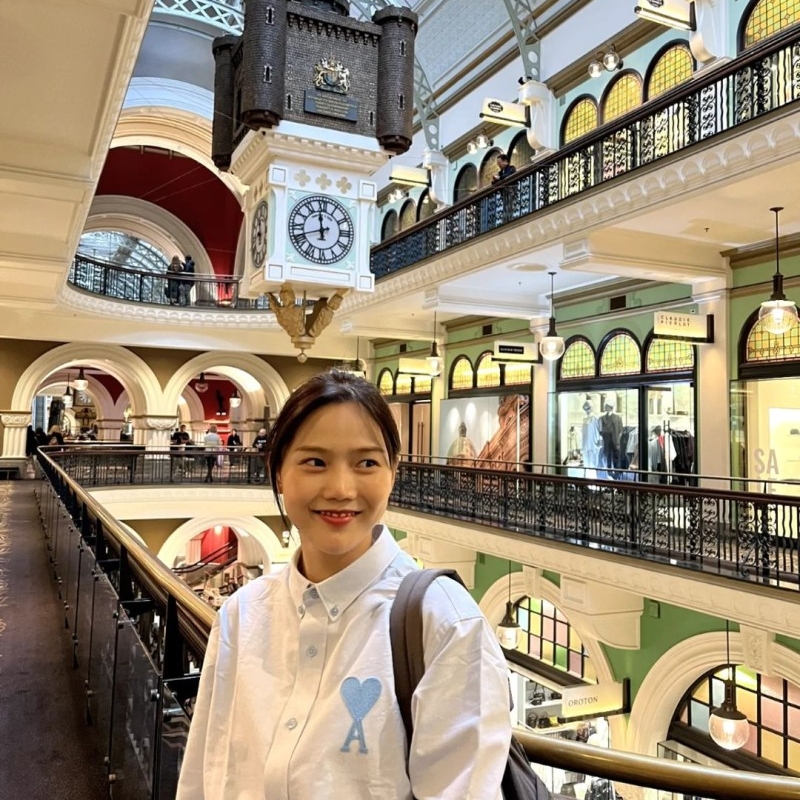 AMI de Coeur Tonal Oxford Button Down Shirt Sky Blue 착용 스타일 - 1