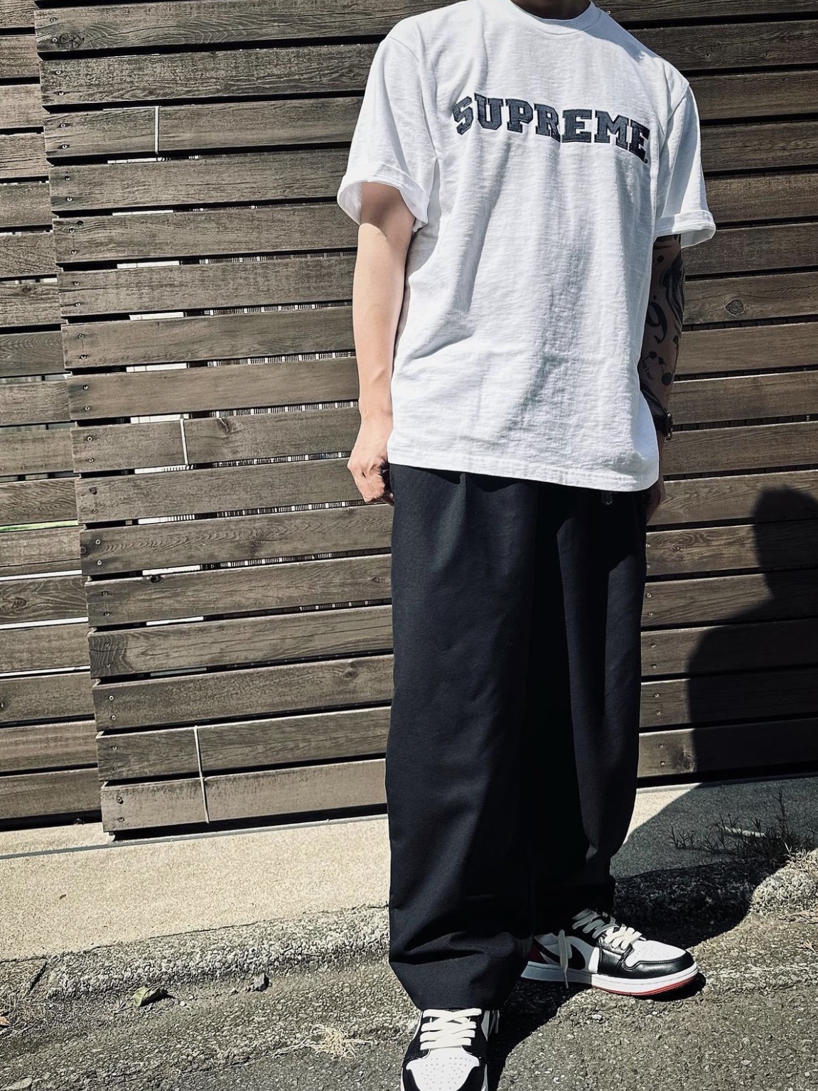Supreme Collegiate S/S Top White - 23FW 착용 스타일