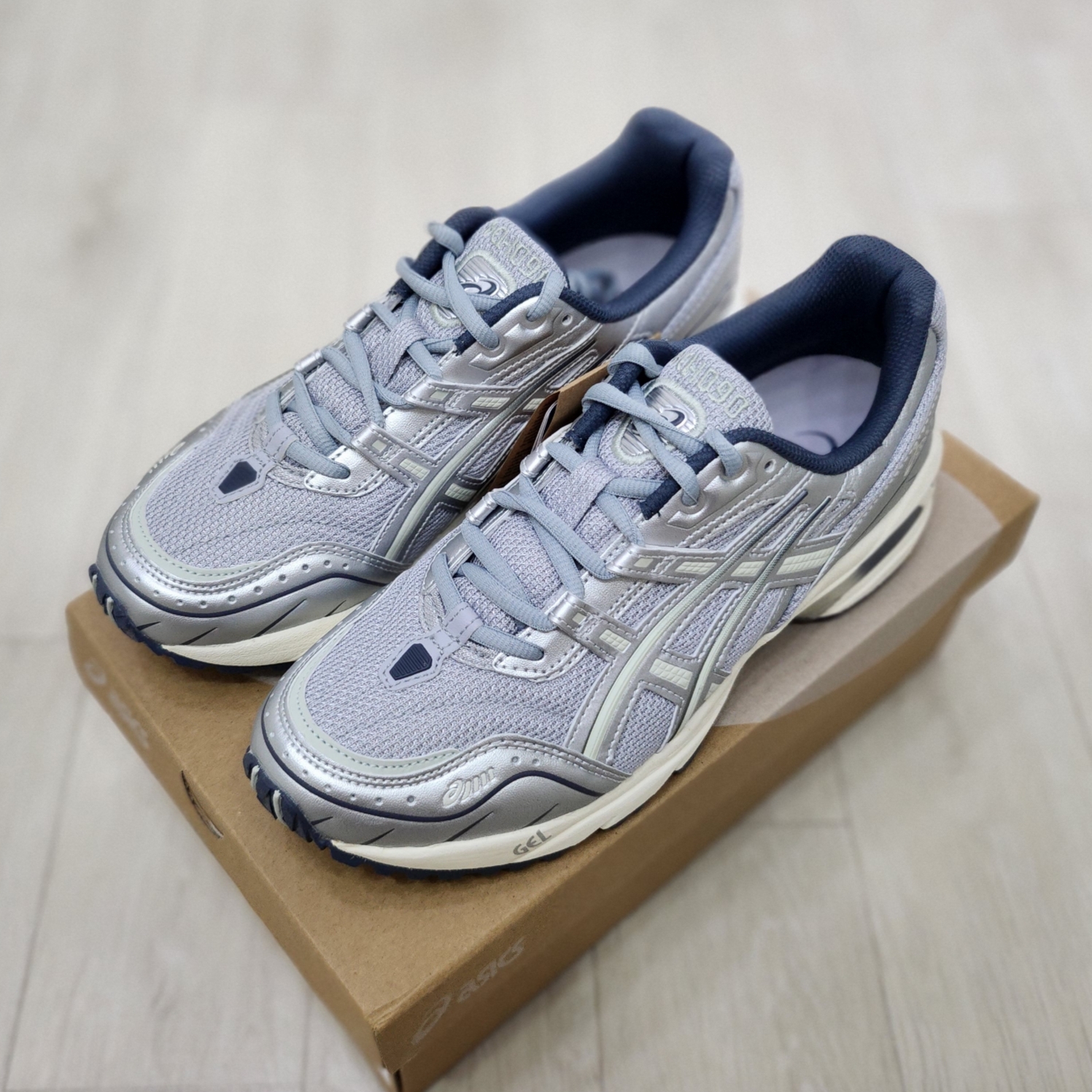 Asics Gel-1090 Piedmont Grey 착용 스타일 - 2