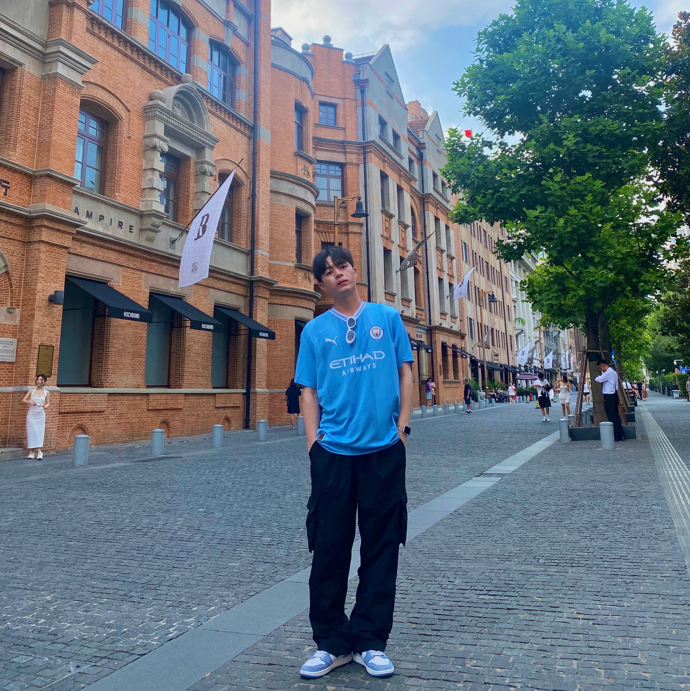 Puma Manchester City 2023/24 Home Jersey Team Light Blue (Non Marking Ver.), Jordan 1 Retro High OG University Blue 착용 스타일 - 1