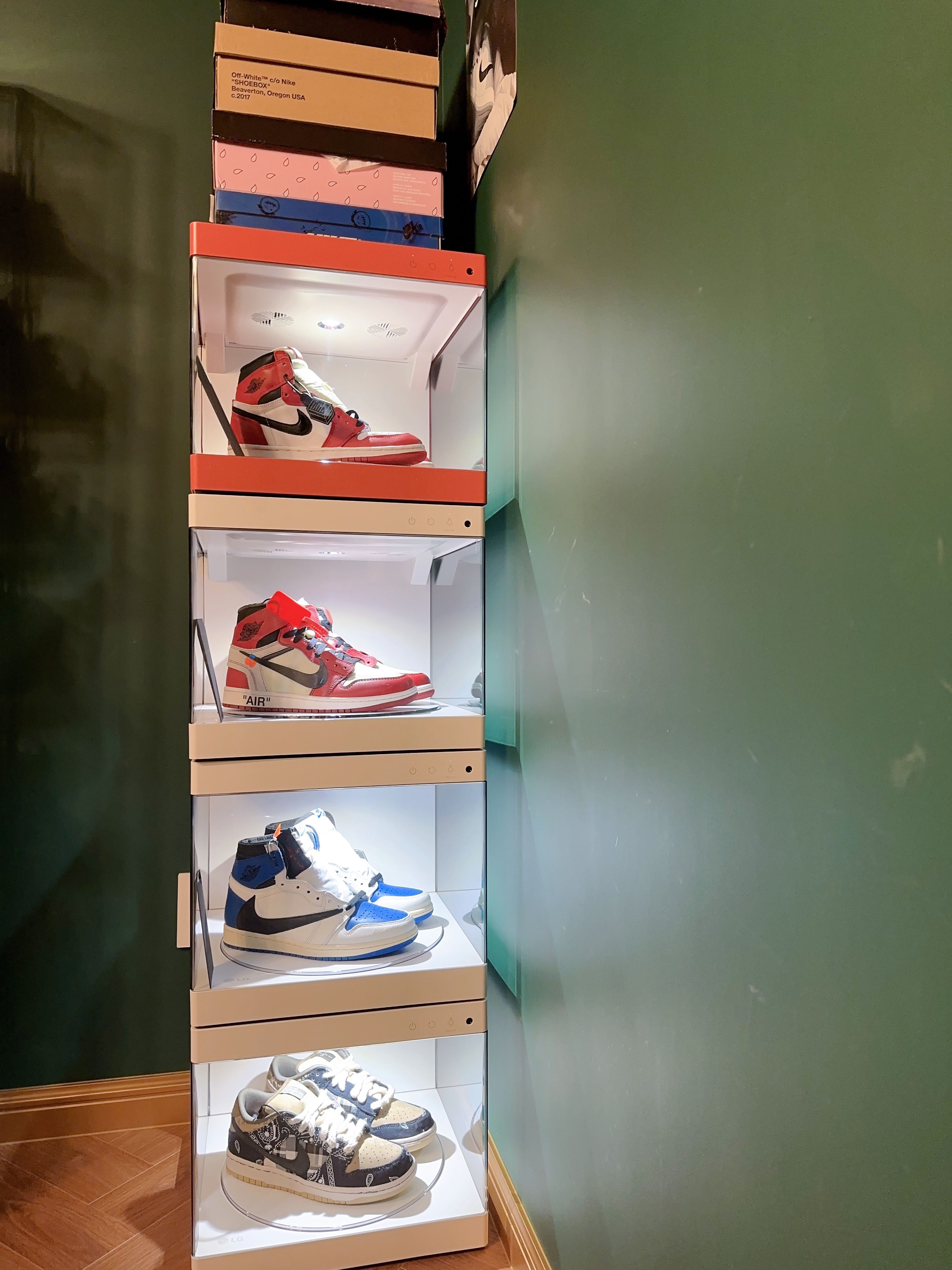 Jordan 1 Retro Chicago 1994, Jordan 1 x Off-White Retro High Chicago The Ten 착용 스타일