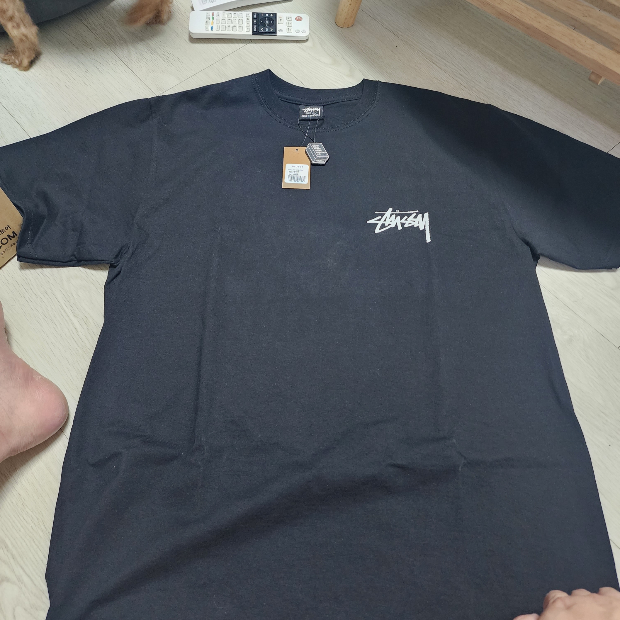 Stussy Kittens T-Shirt Black 착용 스타일 - 2