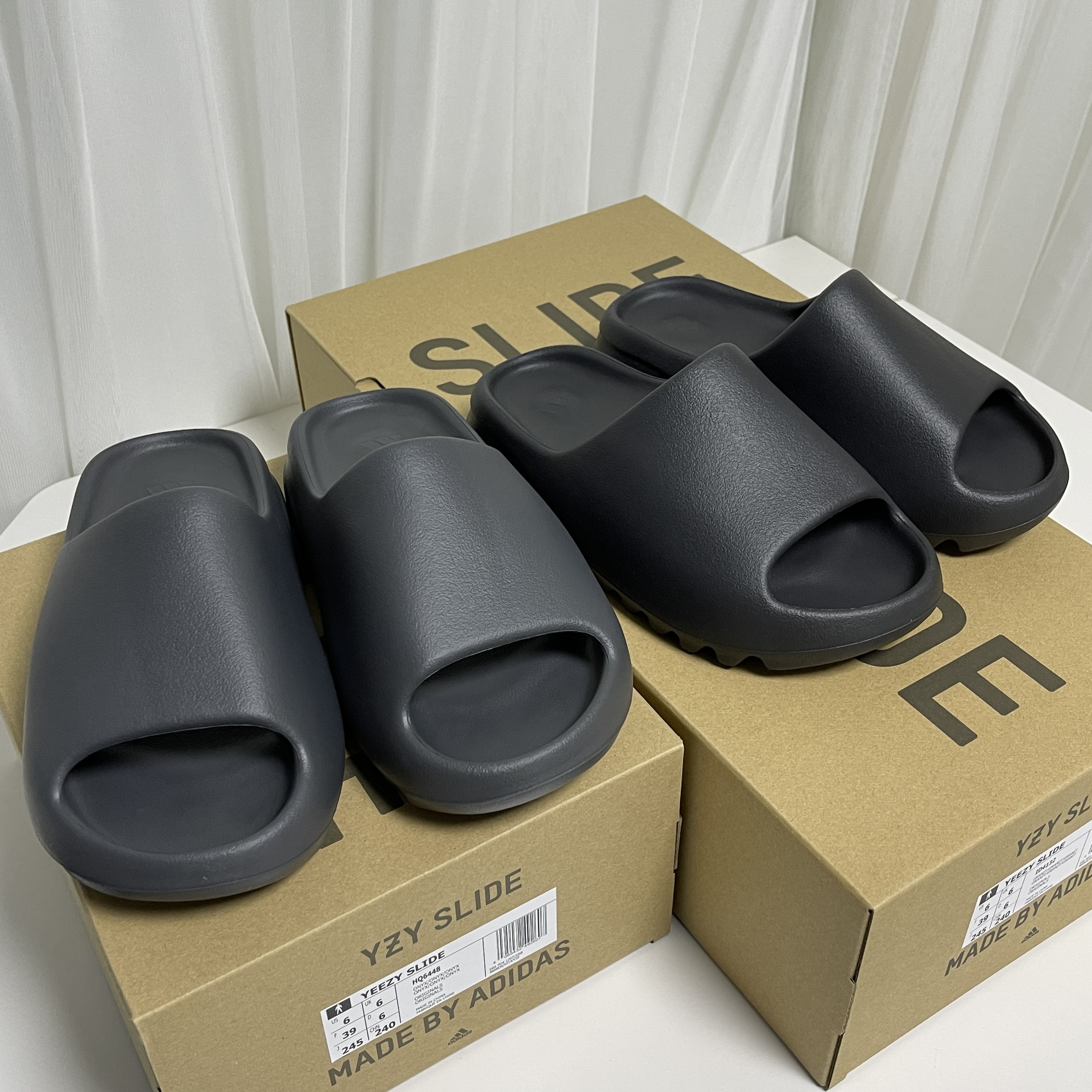 Adidas Yeezy Slide Granite, Adidas Yeezy Slide Onyx 착용 스타일 - 2