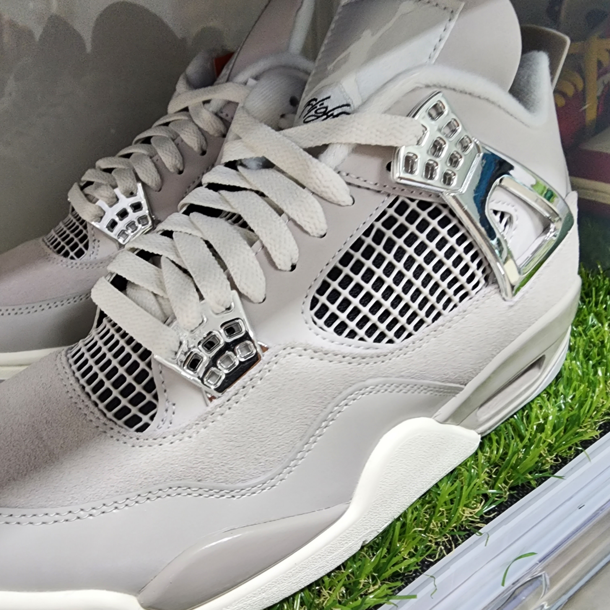 (W) Jordan 4 Retro Frozen Moments 착용 스타일 - 4