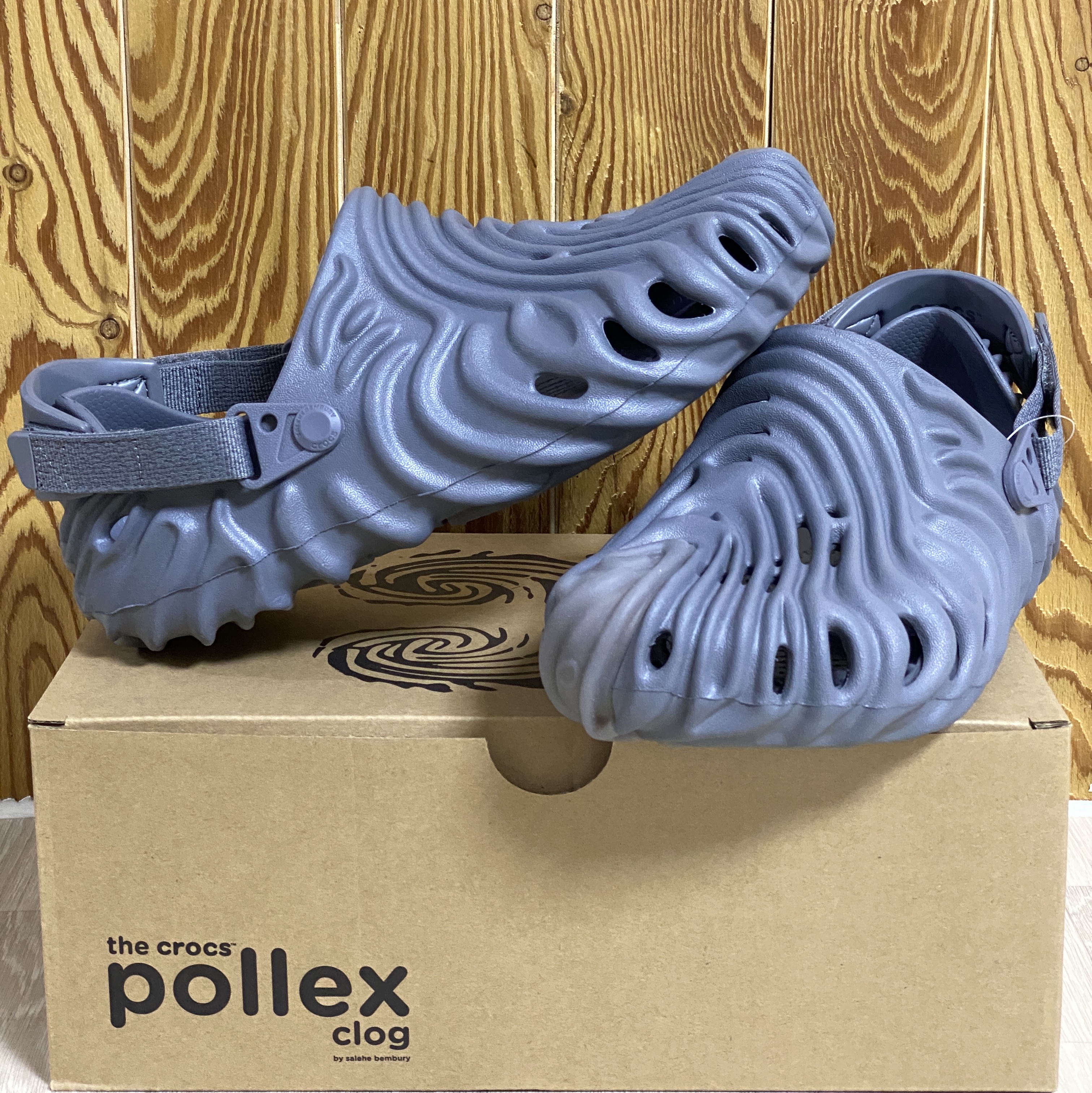 Crocs x Salehe Bembury Pollex Clog Niagara 착용 스타일