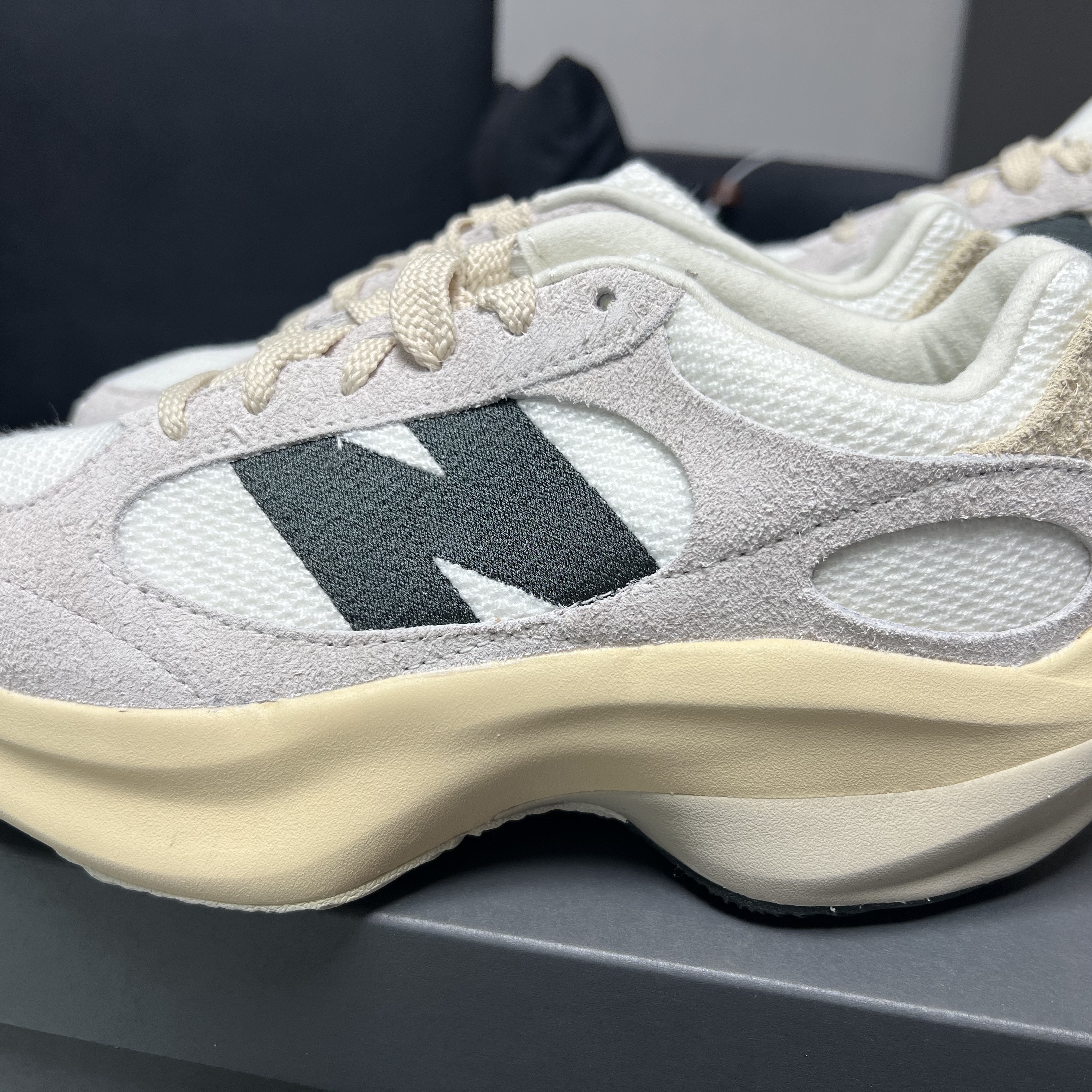 New Balance WRPD Runner Sea Salt 착용 스타일 - 2