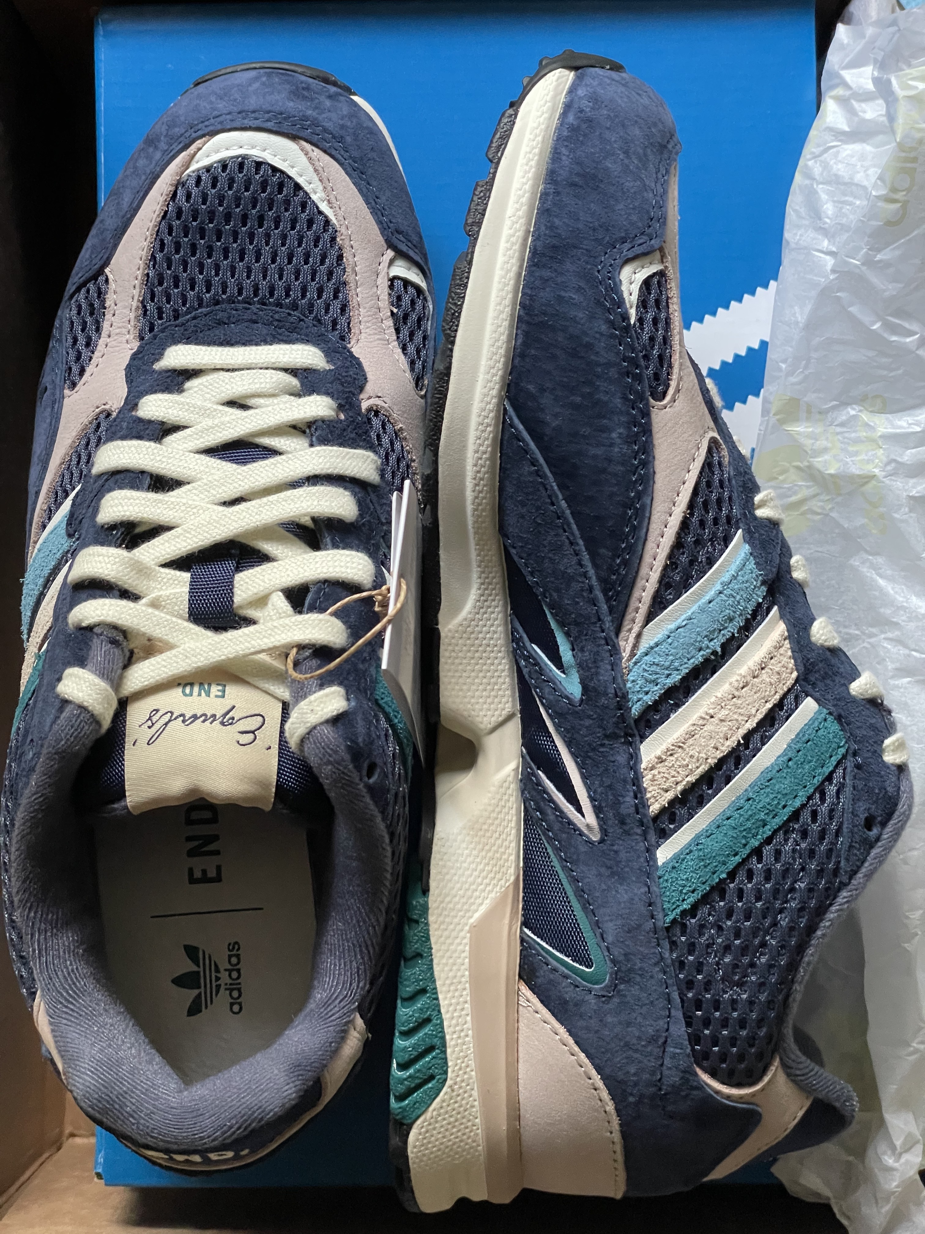 Adidas x END. Torsion Super Equals Legend Earth Bold Green 착용 스타일 - 4