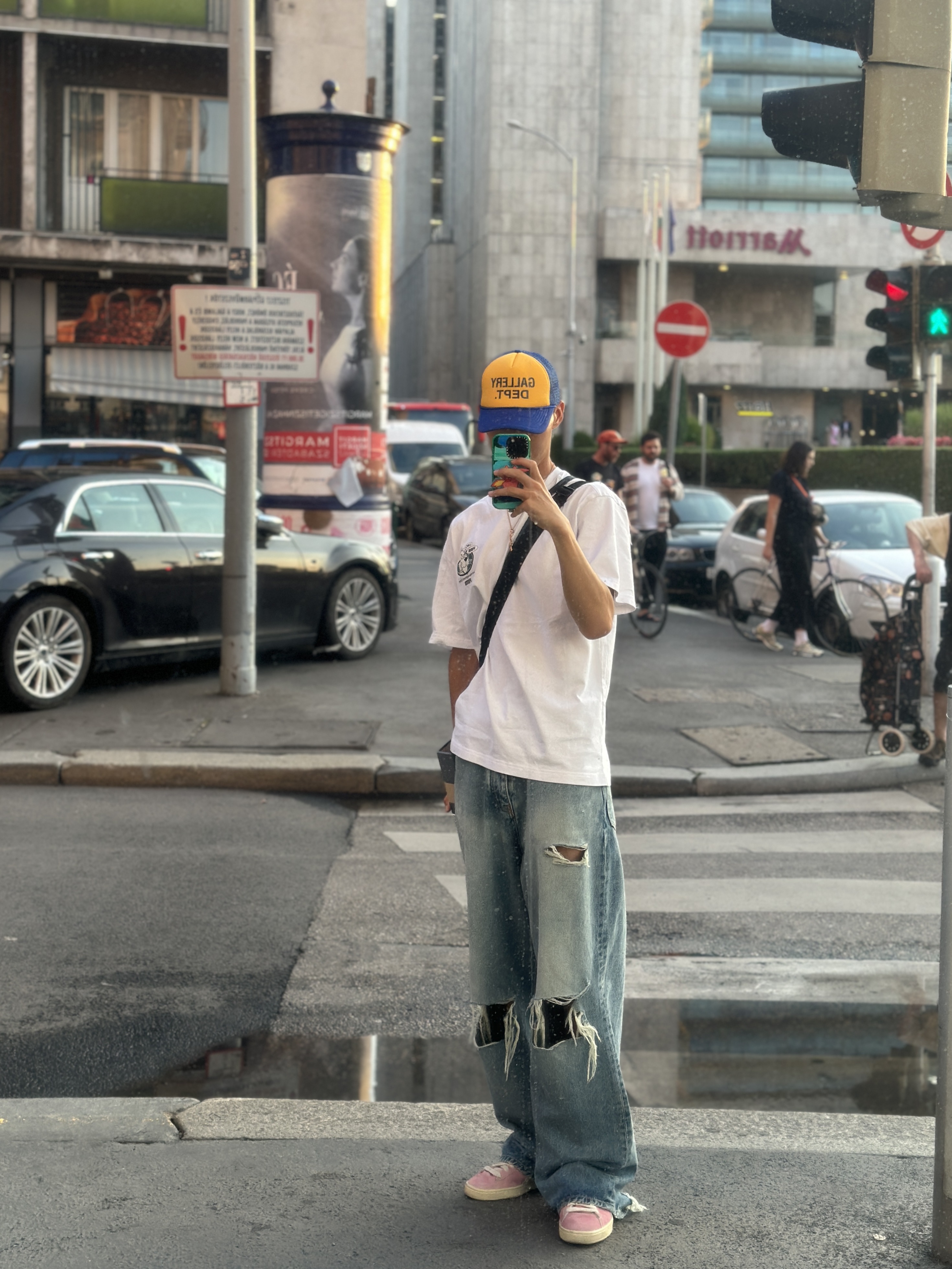 Gallery Dept. GD Trucker Cap Royal, Puma x Rhuigi Suede B-boy American Beauty 착용 스타일