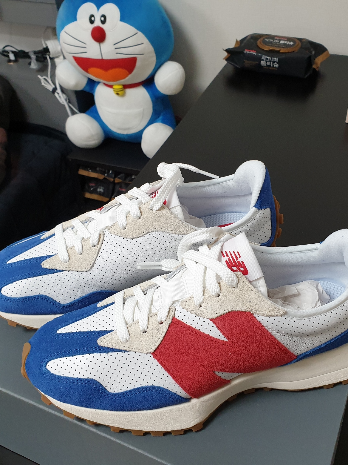 New Balance 327 Blue Red - JD Sports Exclusive 착용 스타일
