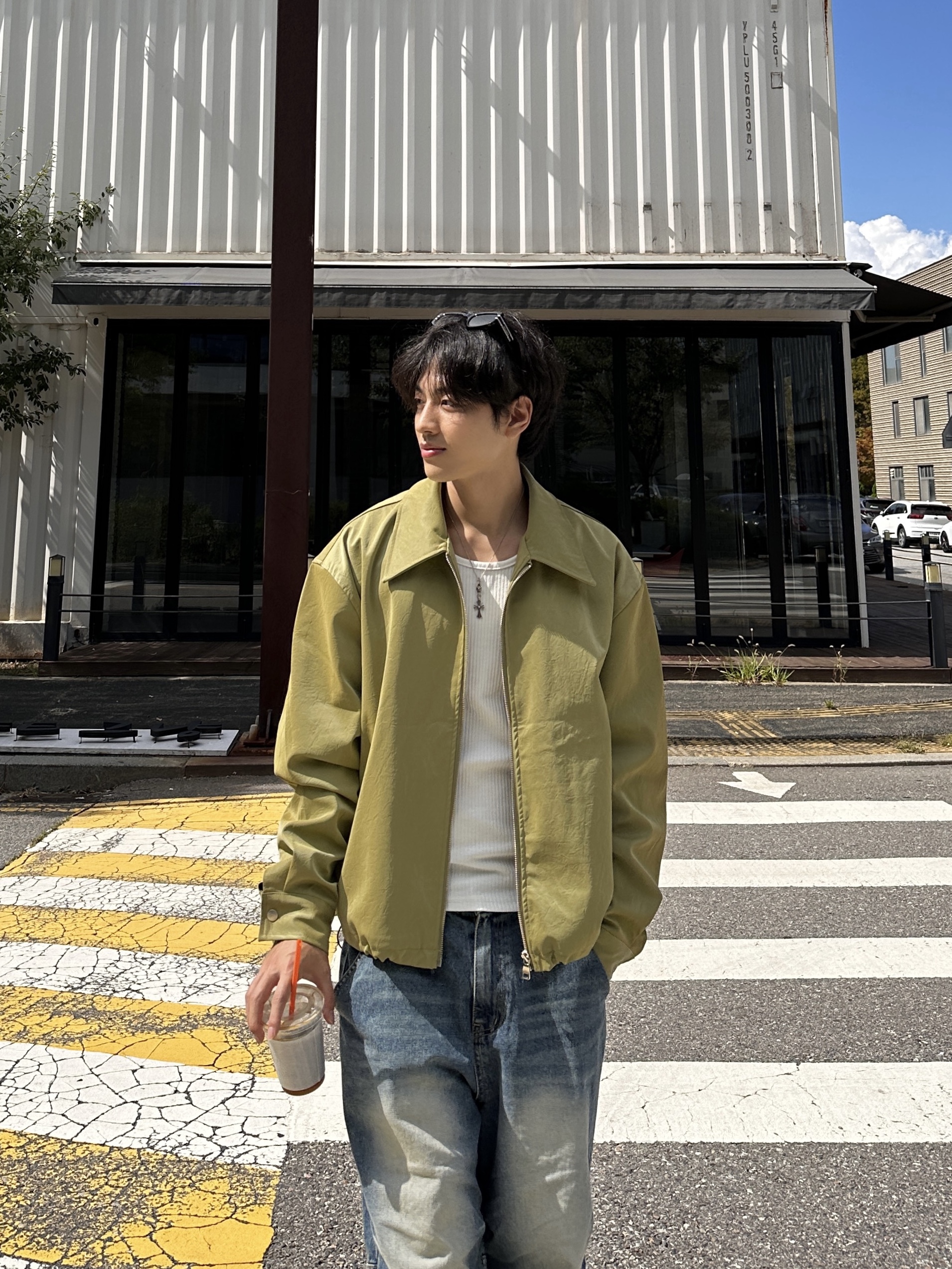 Autry Medalist Low Goatskin Sneakers White 착용 스타일 - 5