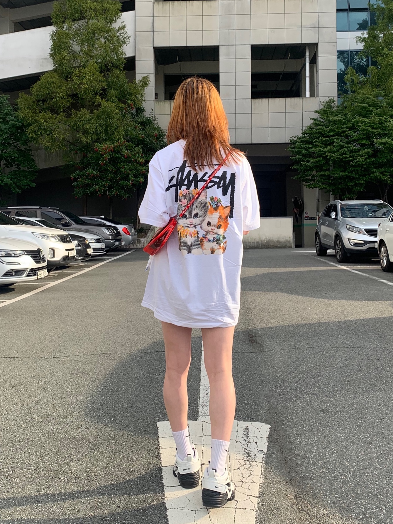 Stussy Kittens T-Shirt White, Human Made PVC Pouch Medium Red 착용 스타일
