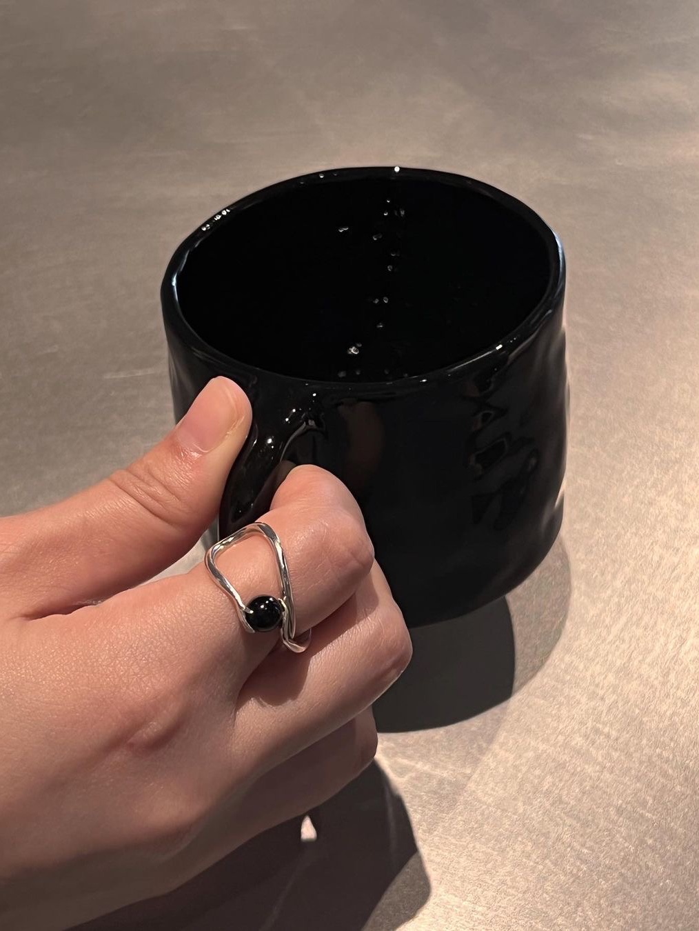 [KREAM 단독 / 예약 배송] Clu. Eternity Ring Onyx 착용 스타일 - 1