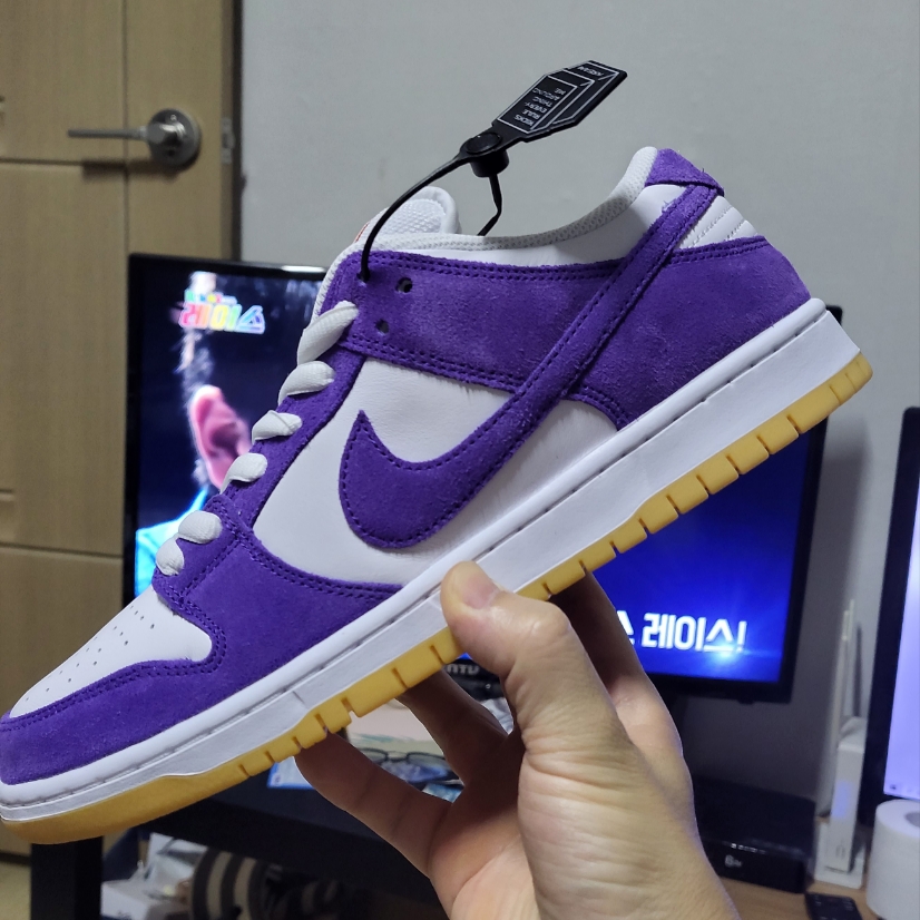Nike Dunk Low Pro SB Court Purple 착용 스타일