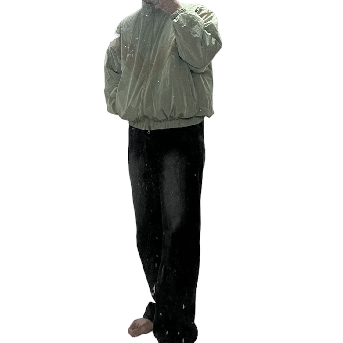 IAB Studio x D.P. Track Top Tea Green Mud 착용 스타일 - 4