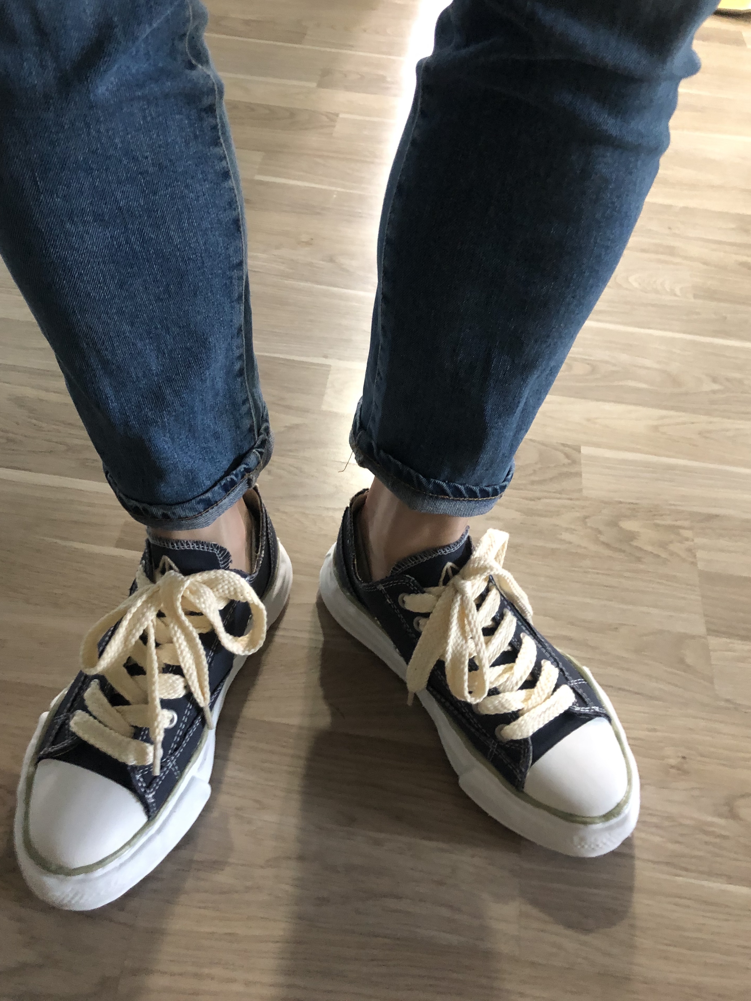 Maison Mihara Yasuhiro x Nigel Cabourn Low Cut Sneakers Dark Navy 착용 스타일 - 2