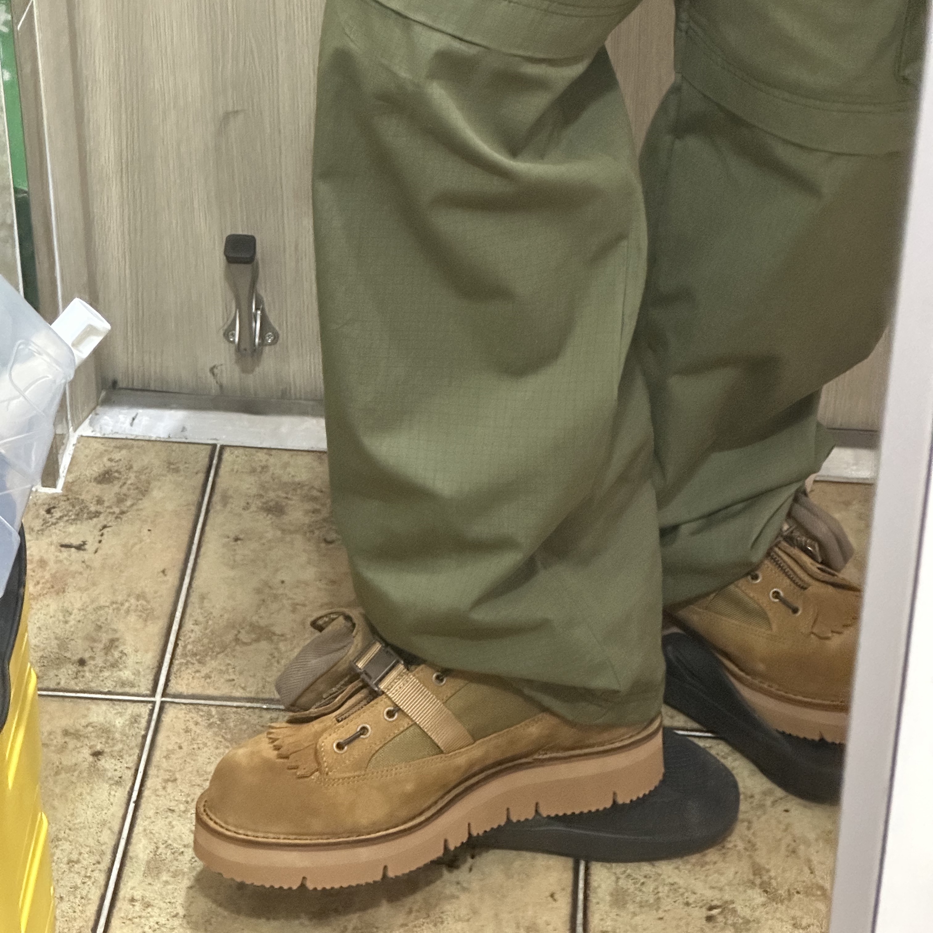 Grip Swany x Danner Bush Boots Coyote Collection 착용 스타일 - 5