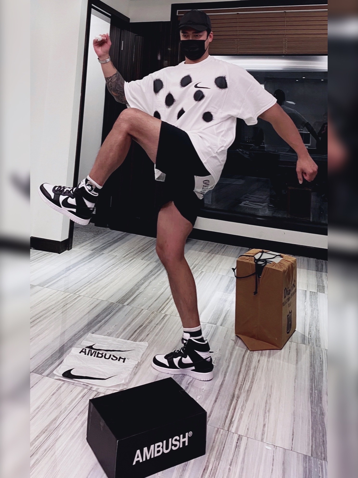 Nike x Sacai x Jean Paul Gaultier VaporWaffle Black White, Nike x Matthew M Williams NRG AW84 Cap Black 착용 스타일 - 5