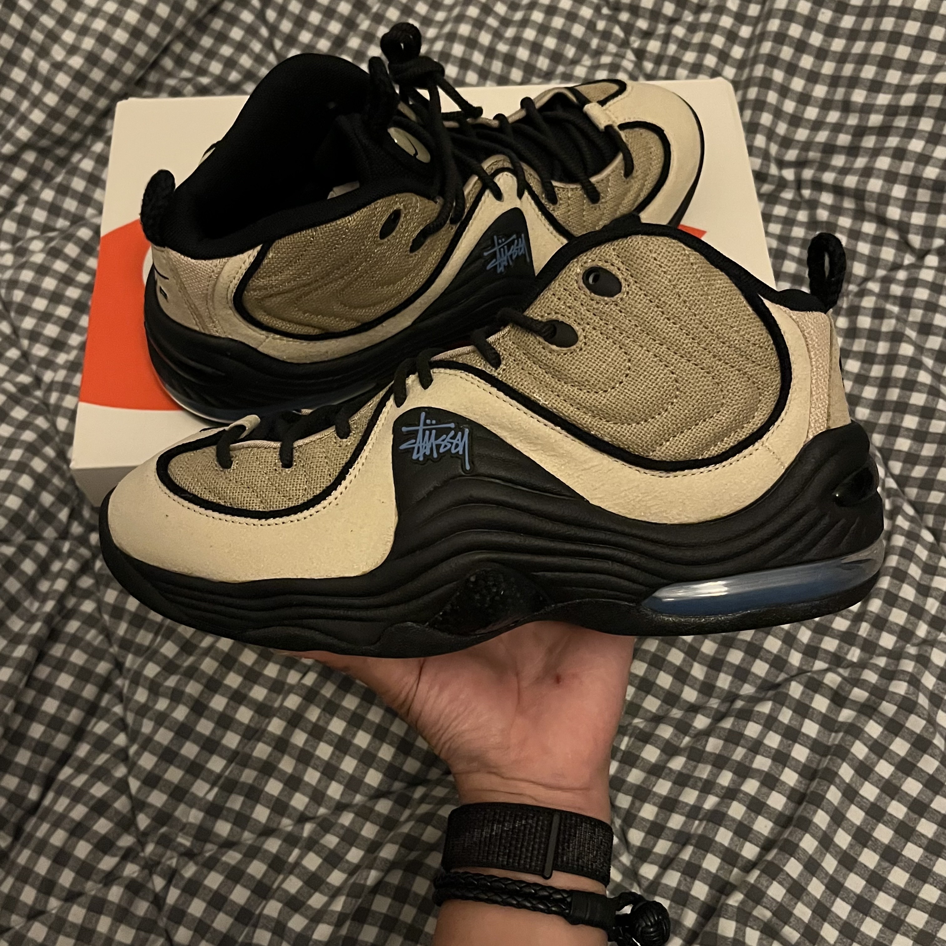 Nike x Stussy Air Penny II Rattan and Limestone 착용 스타일 - 2
