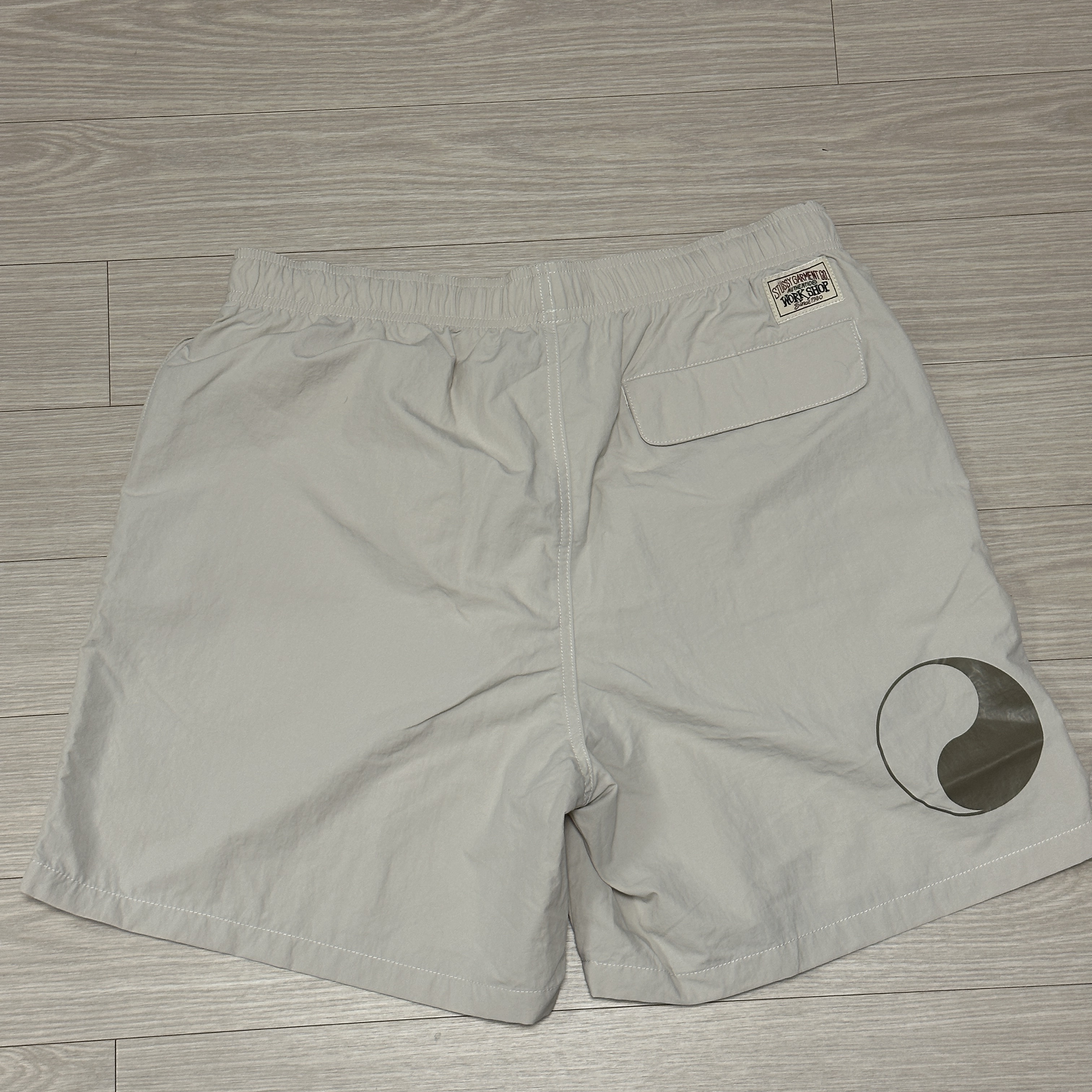 Stussy x Our Legacy Work Shop Water Shorts Taupe 착용 스타일 - 2