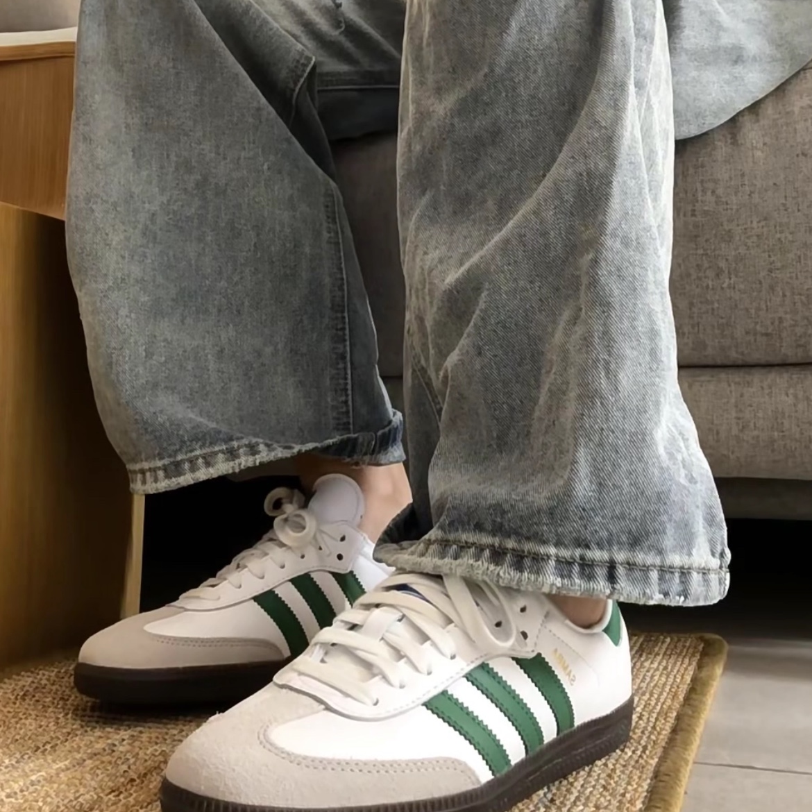 Adidas Samba OG White Green 착용 스타일