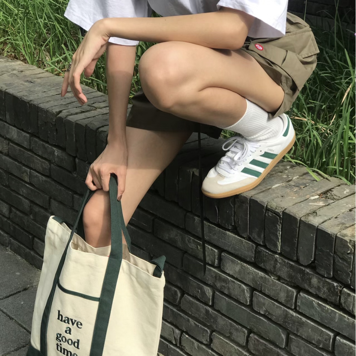 Adidas Samba OG White Green 착용 스타일 - 1