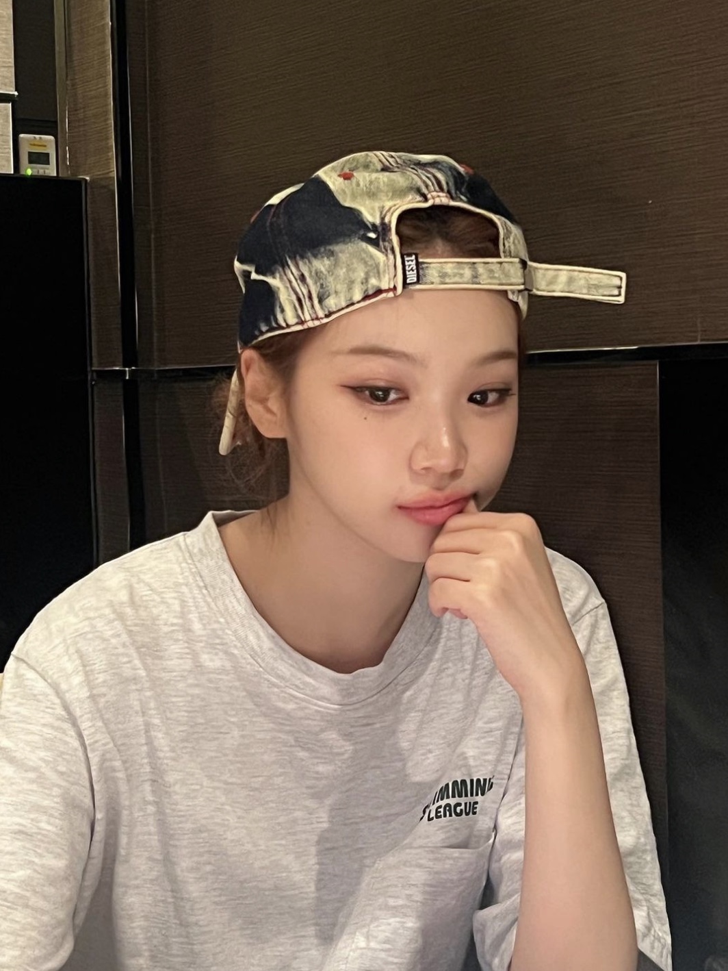 Diesel C-Seymon Treated Denim Baseball Cap Blue White 착용 스타일 - 2