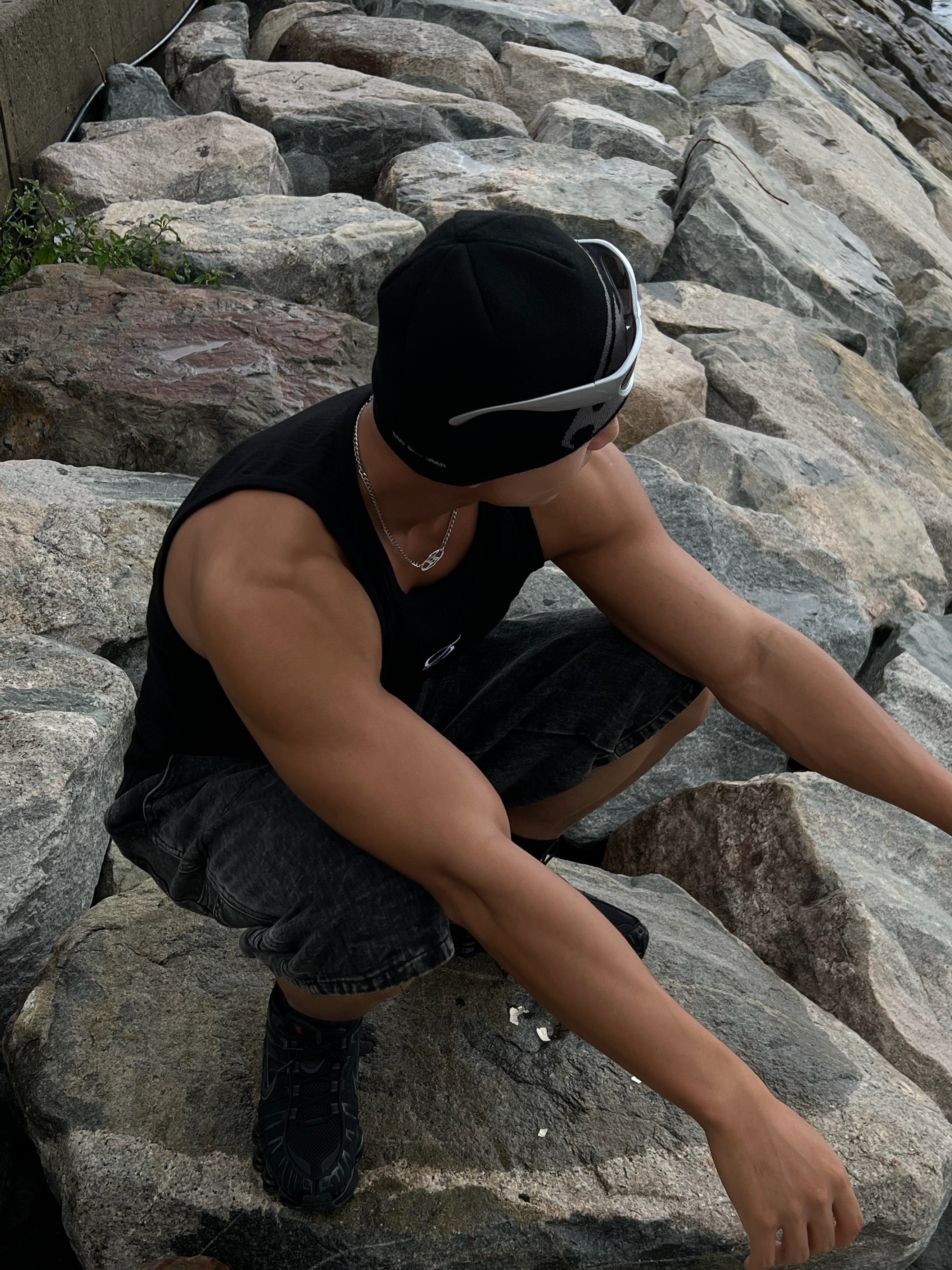 Sansan Gear Logo Beanie Black - 22FW, (W) Nike Shox TL Black and Max Orange 착용 스타일 - 2