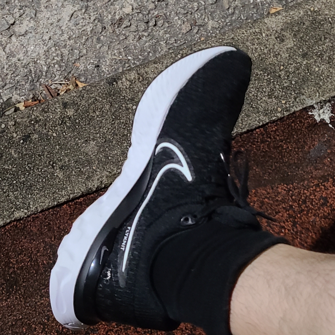 Nike React Infinity Run Flyknit 3 Black White 착용 스타일