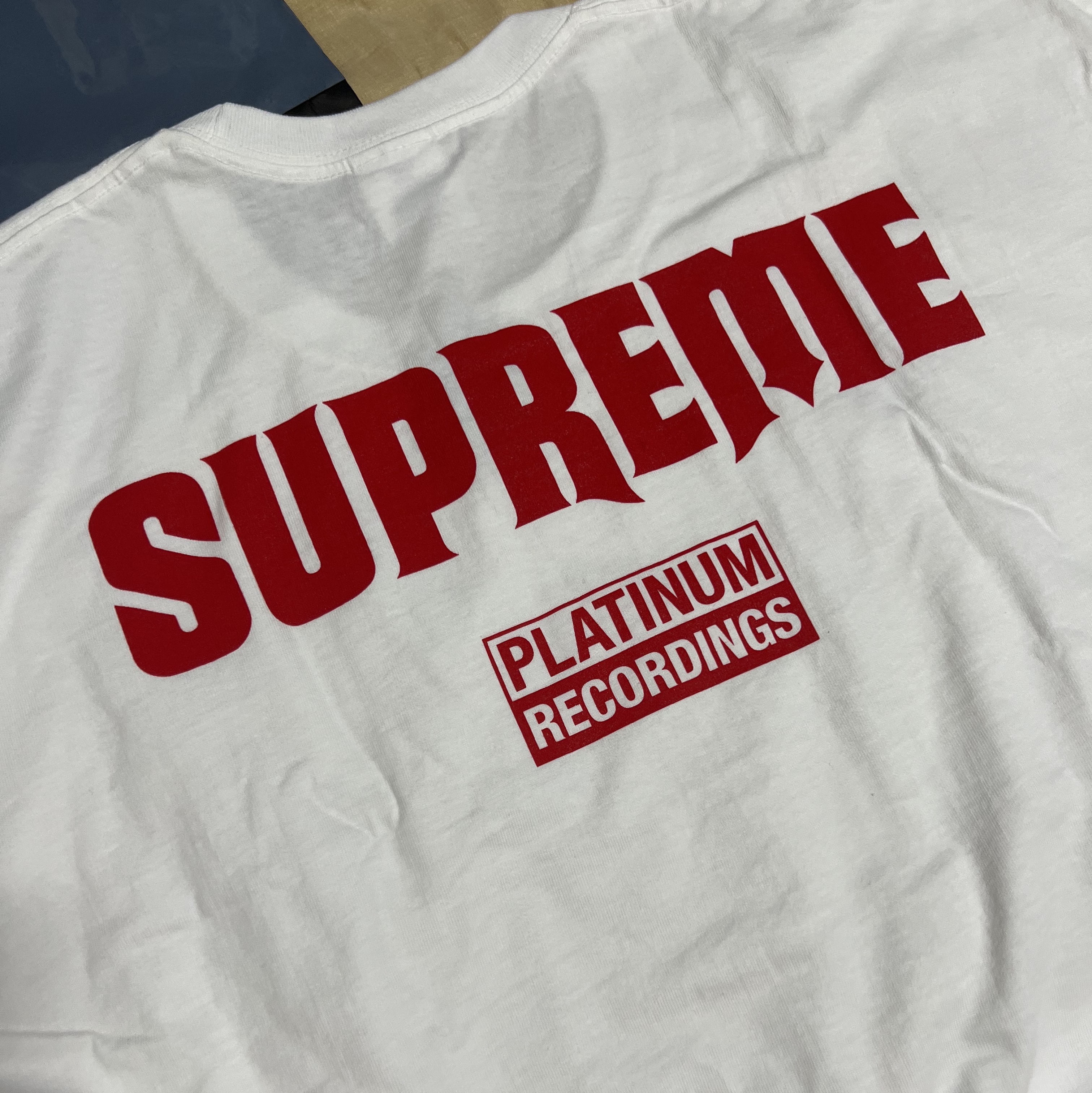 Supreme Still Talking T-Shirt White - 22SS 착용 스타일 - 2